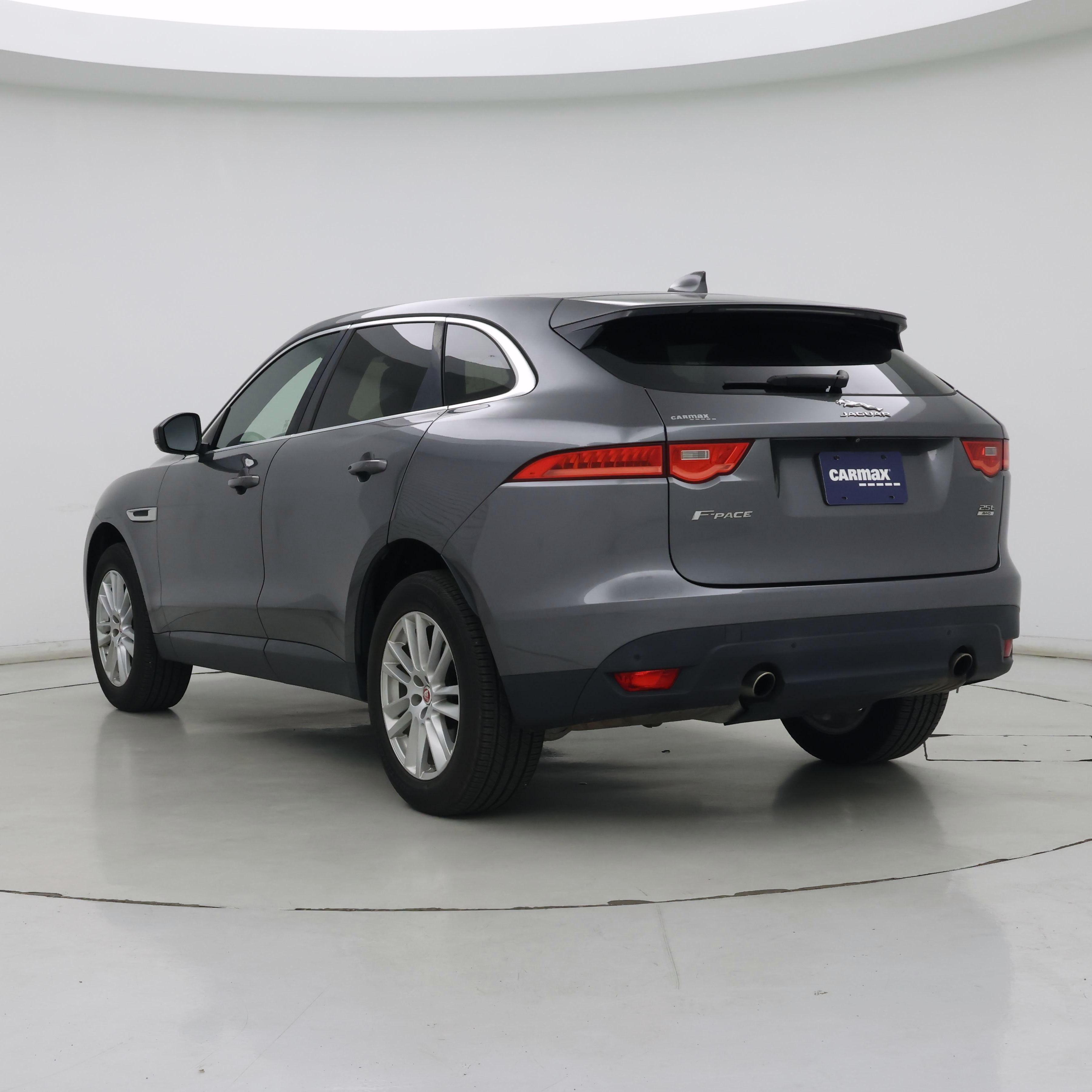 Thumbnail: 2019 Jaguar F-Pace - 2