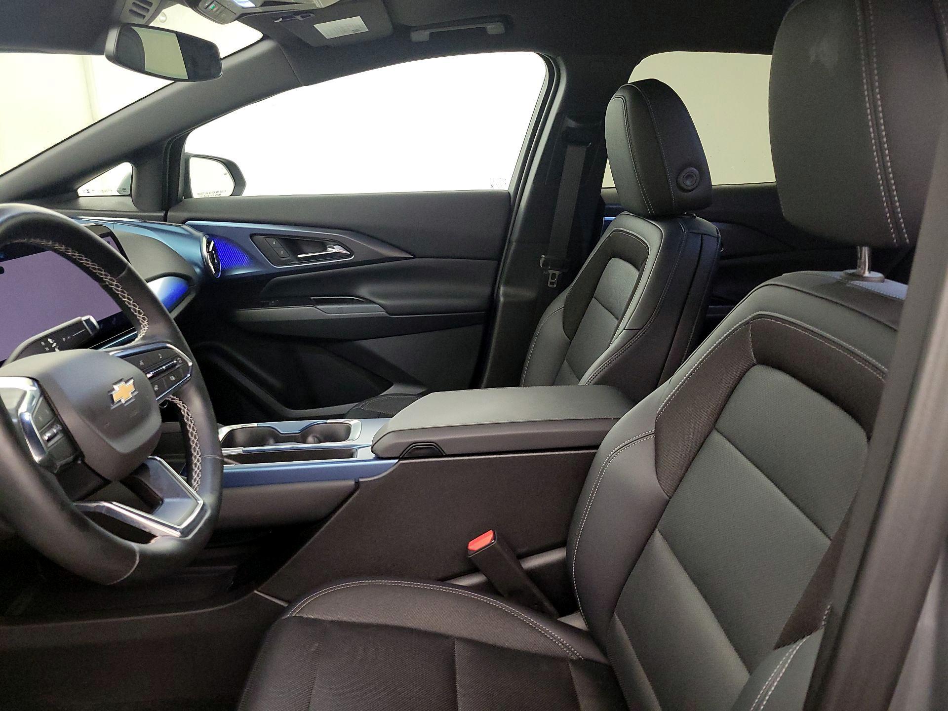 Thumbnail: 2024 Chevrolet Equinox - 11