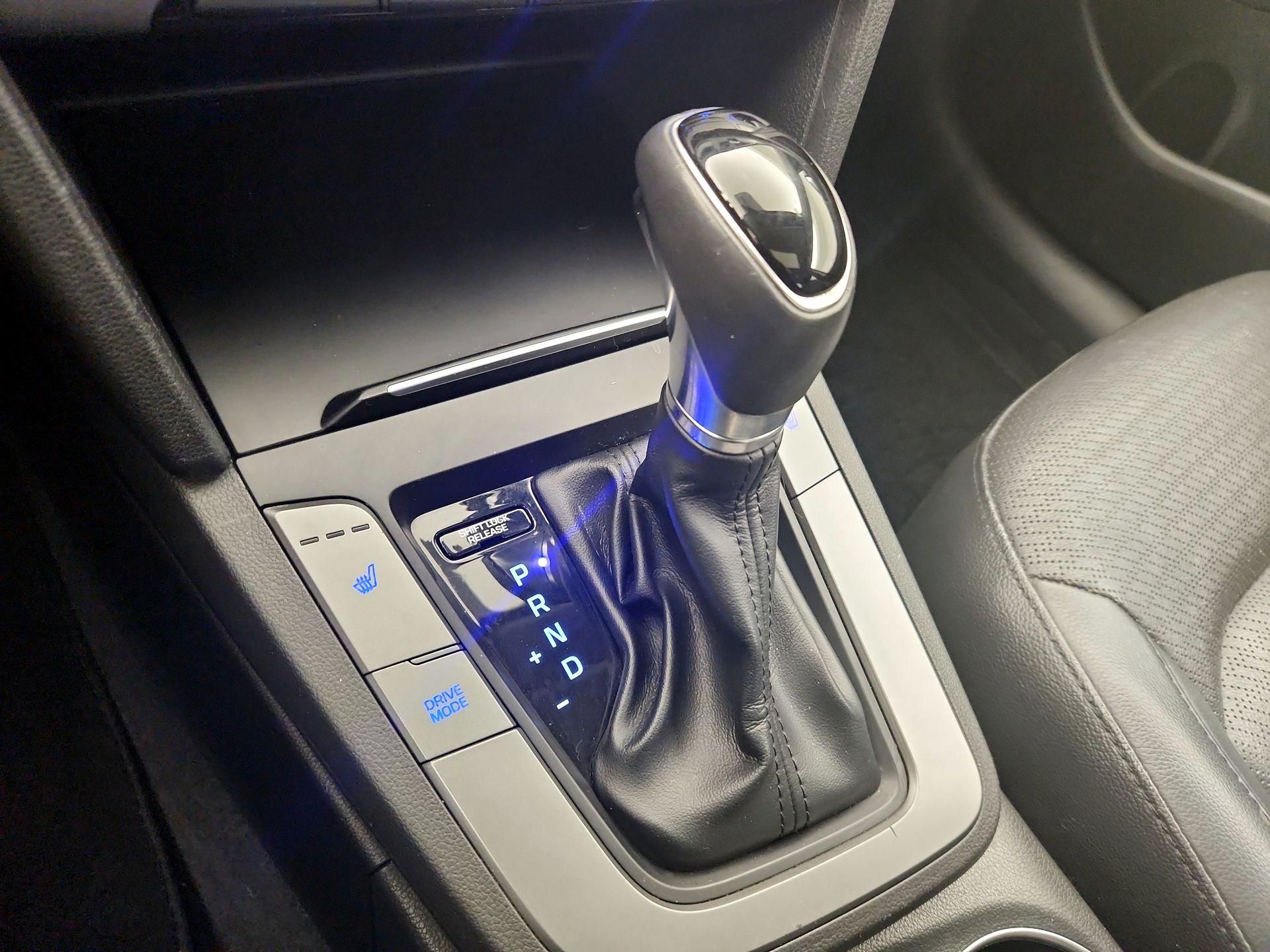 Thumbnail: 2017 Hyundai Elantra - 18