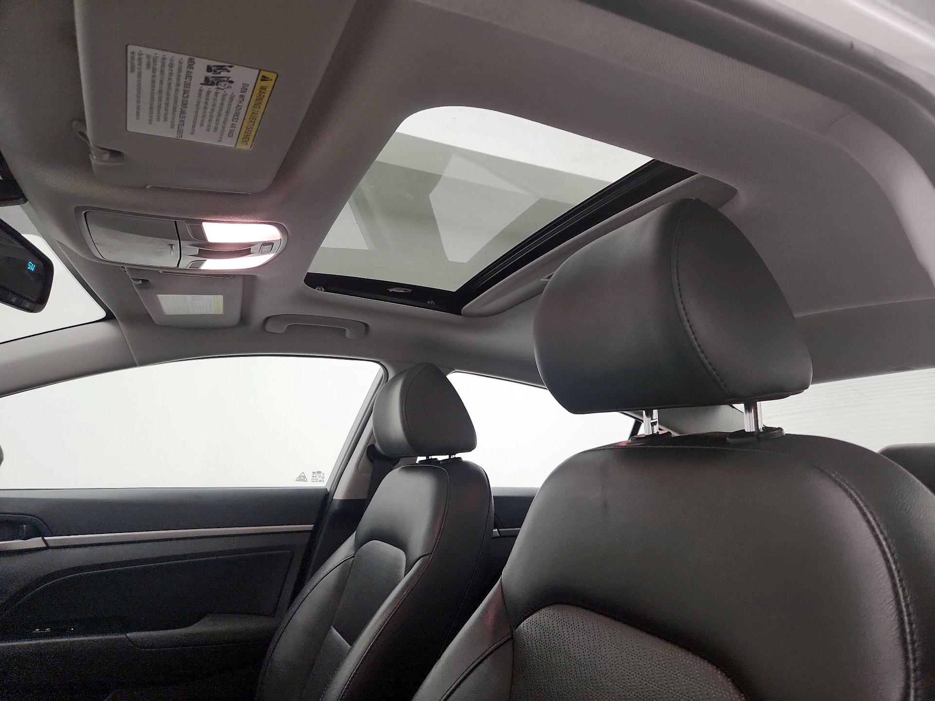 Thumbnail: 2017 Hyundai Elantra - 20