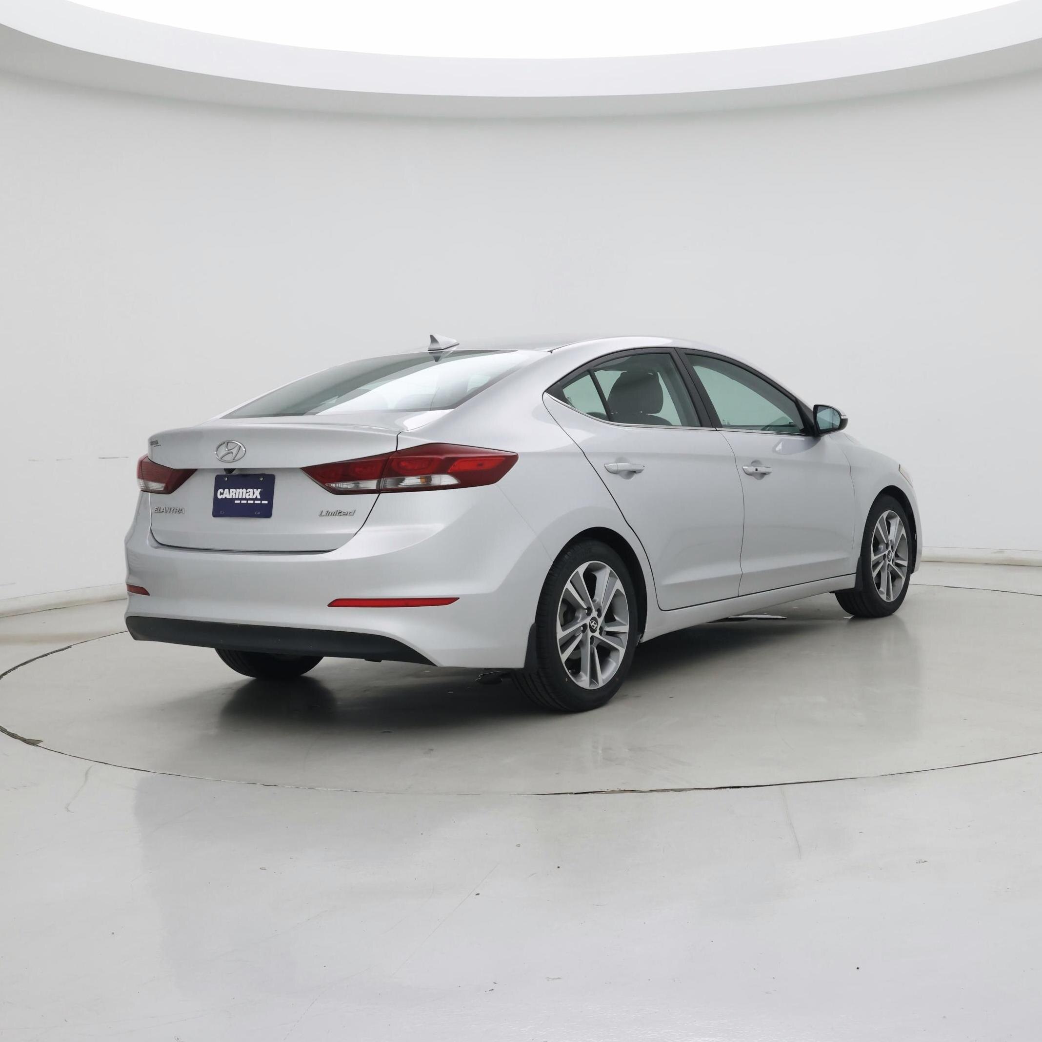 Thumbnail: 2017 Hyundai Elantra - 8
