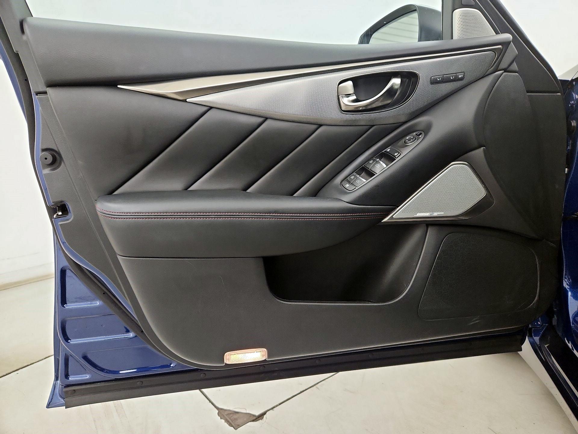 Thumbnail: 2019 INFINITI  - 12