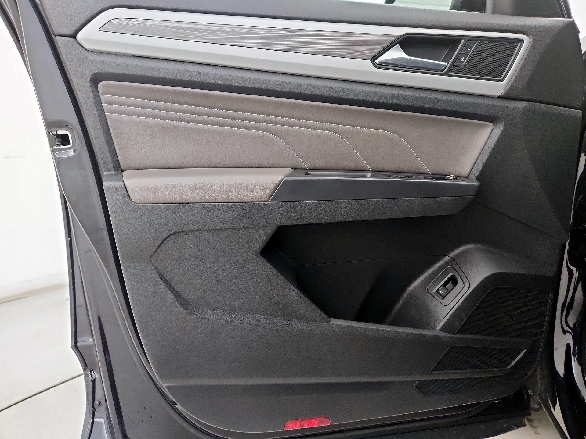 Thumbnail: 2021 Volkswagen Atlas - 12