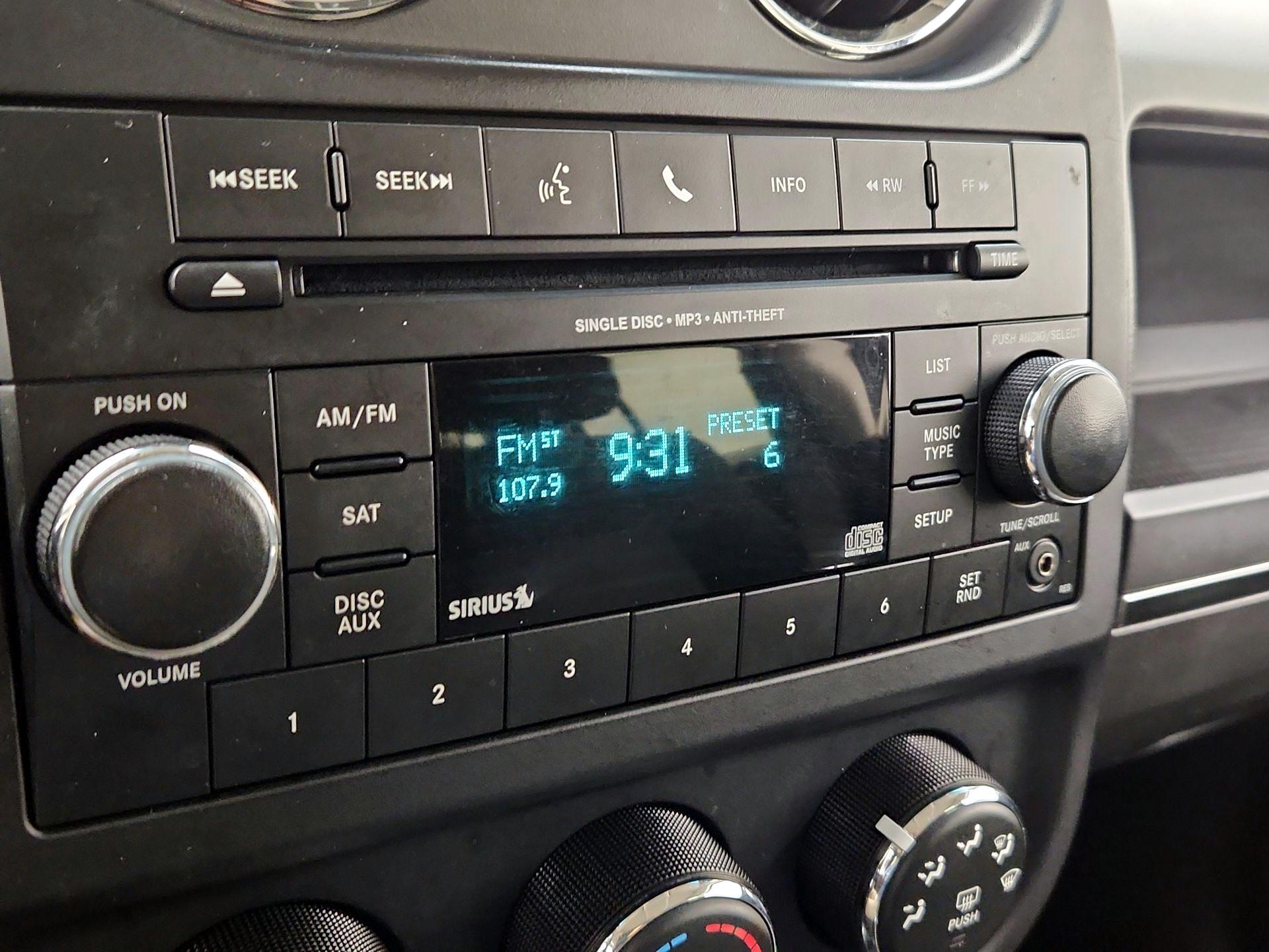Thumbnail: 2016 Jeep Patriot - 13