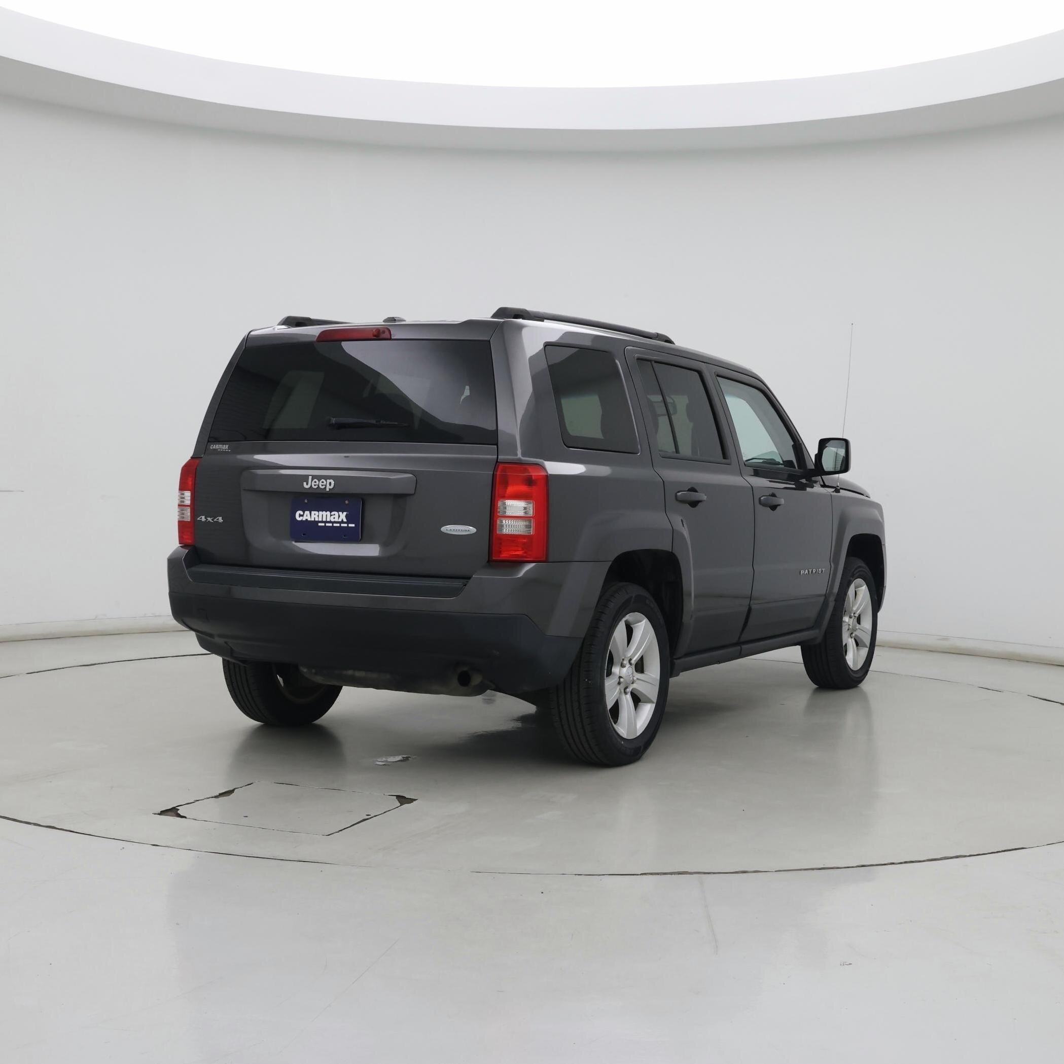 Thumbnail: 2016 Jeep Patriot - 8