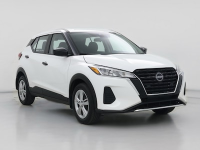White 2024 Nissan Kicks S