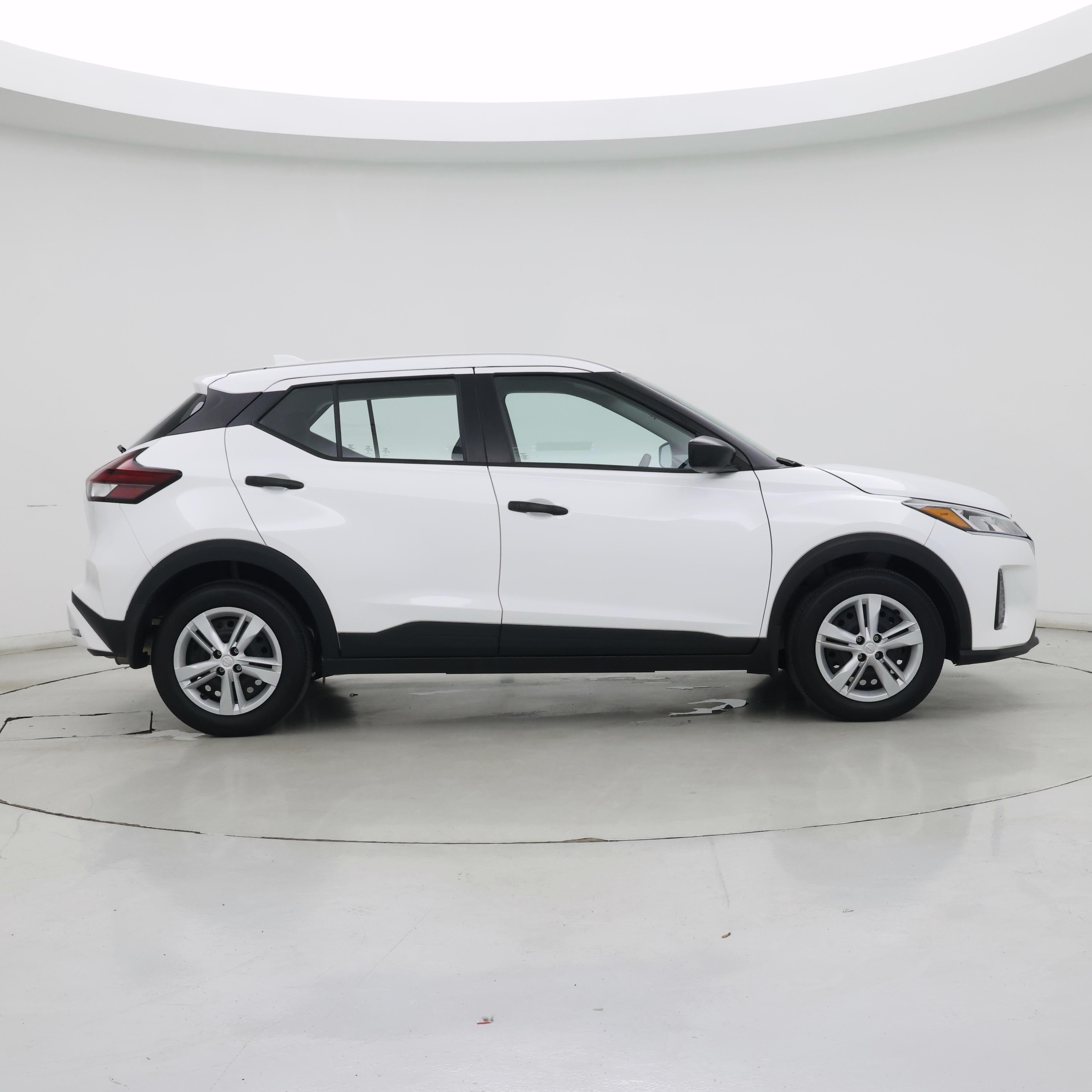 Thumbnail: 2024 Nissan Kicks - 7