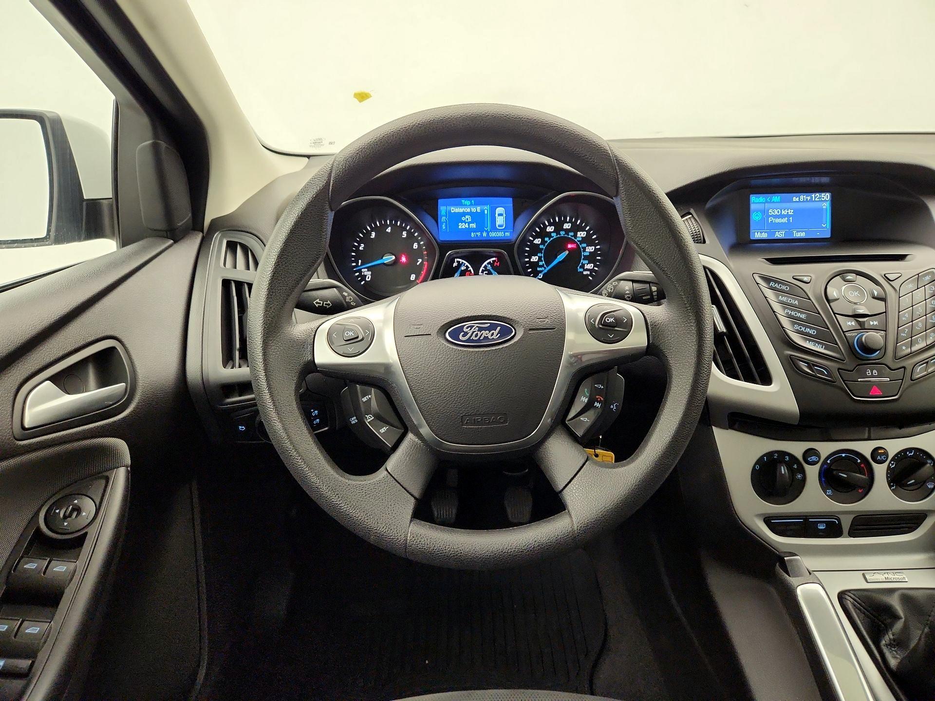 Thumbnail: 2013 Ford Focus - 10