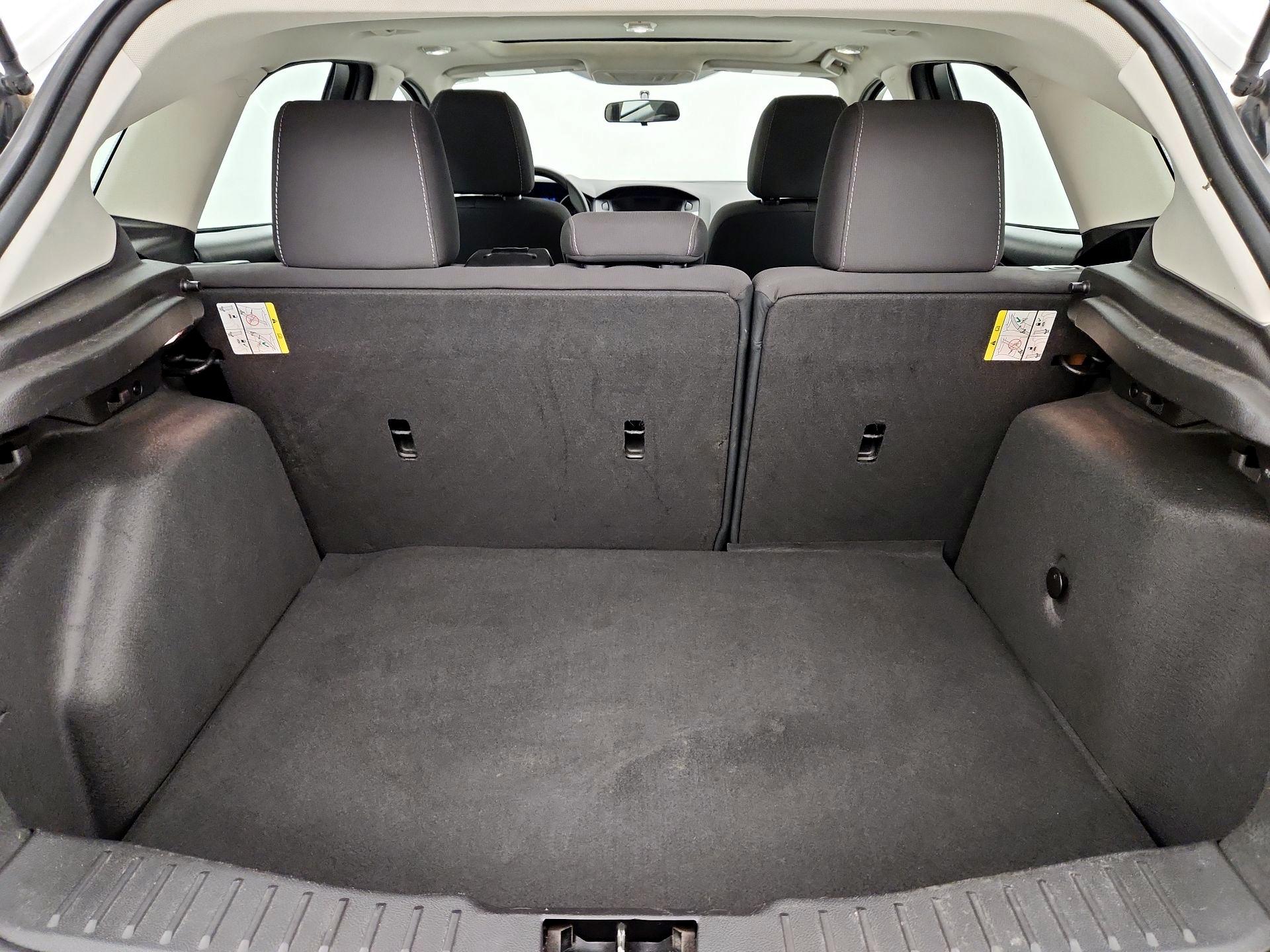 Thumbnail: 2013 Ford Focus - 20