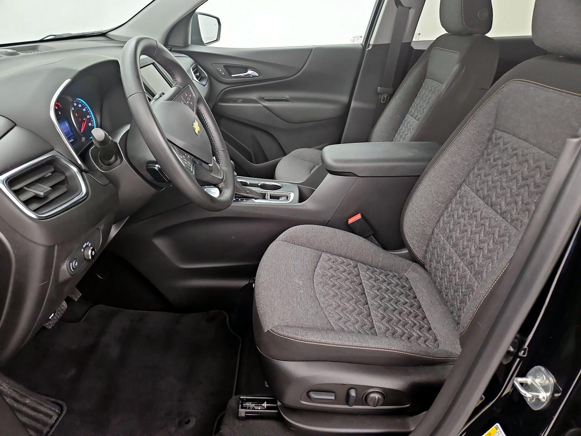 Thumbnail: 2022 Chevrolet Equinox - 11