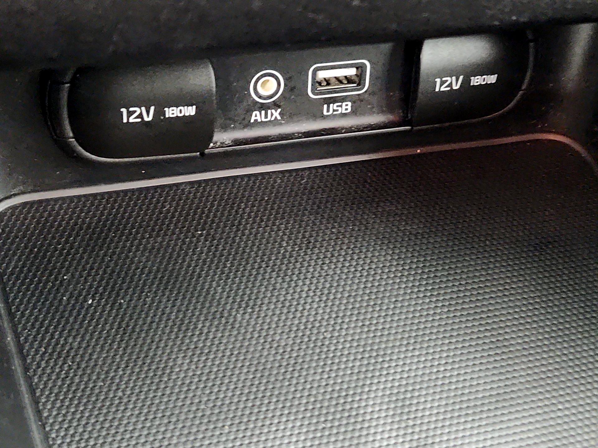 Thumbnail: 2020 Kia Forte - 18