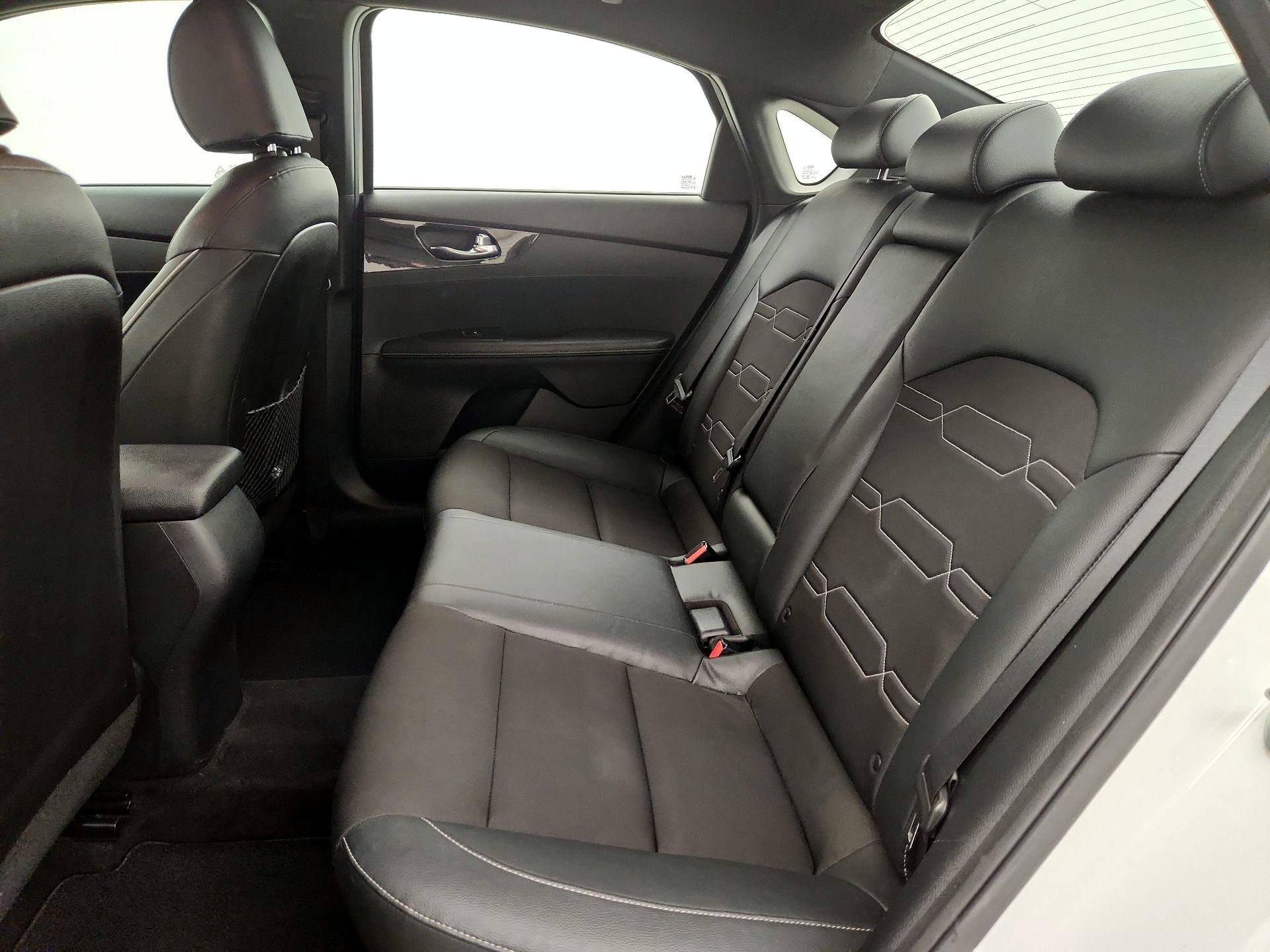 Thumbnail: 2020 Kia Forte - 19