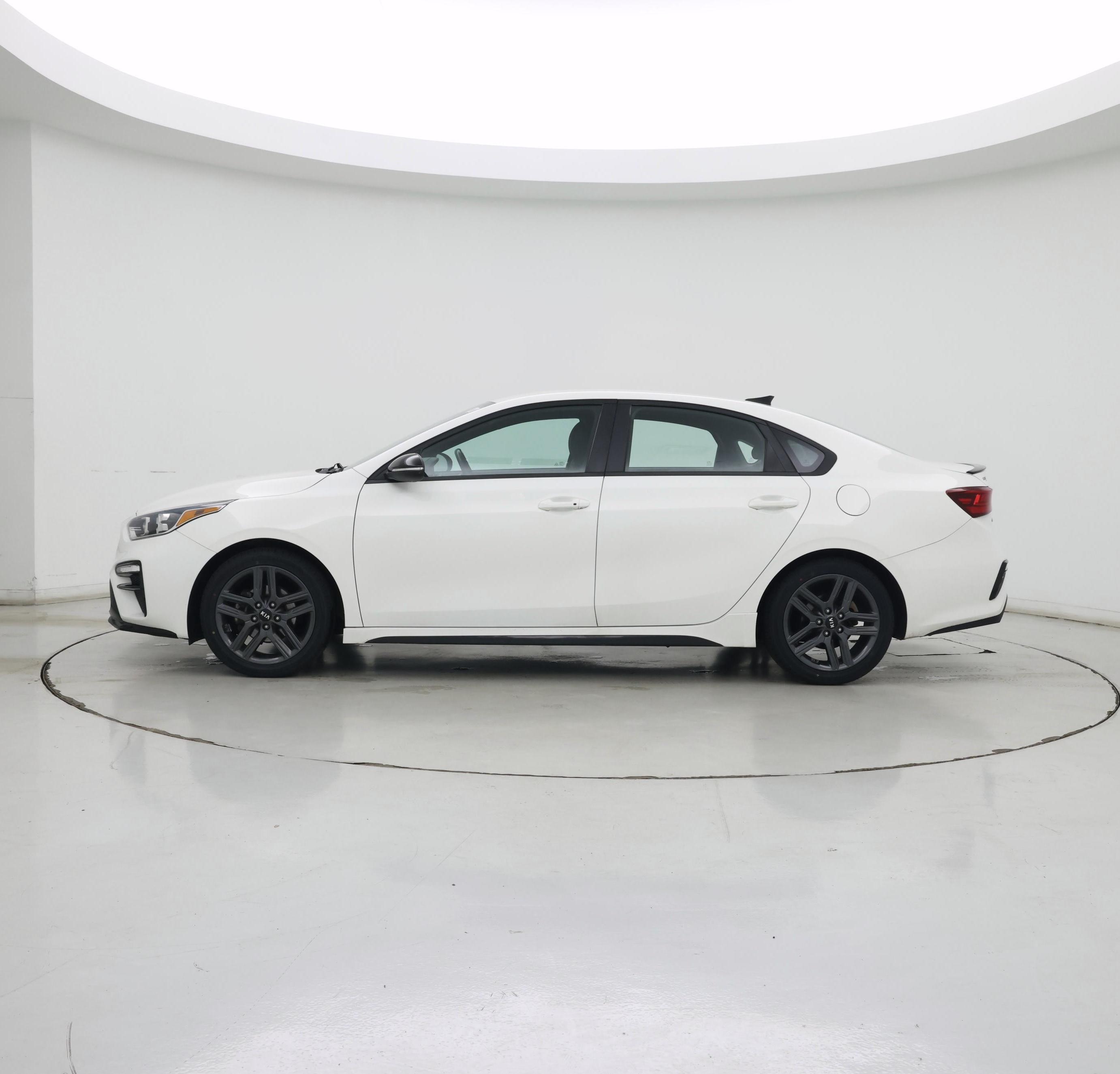 Thumbnail: 2020 Kia Forte - 3