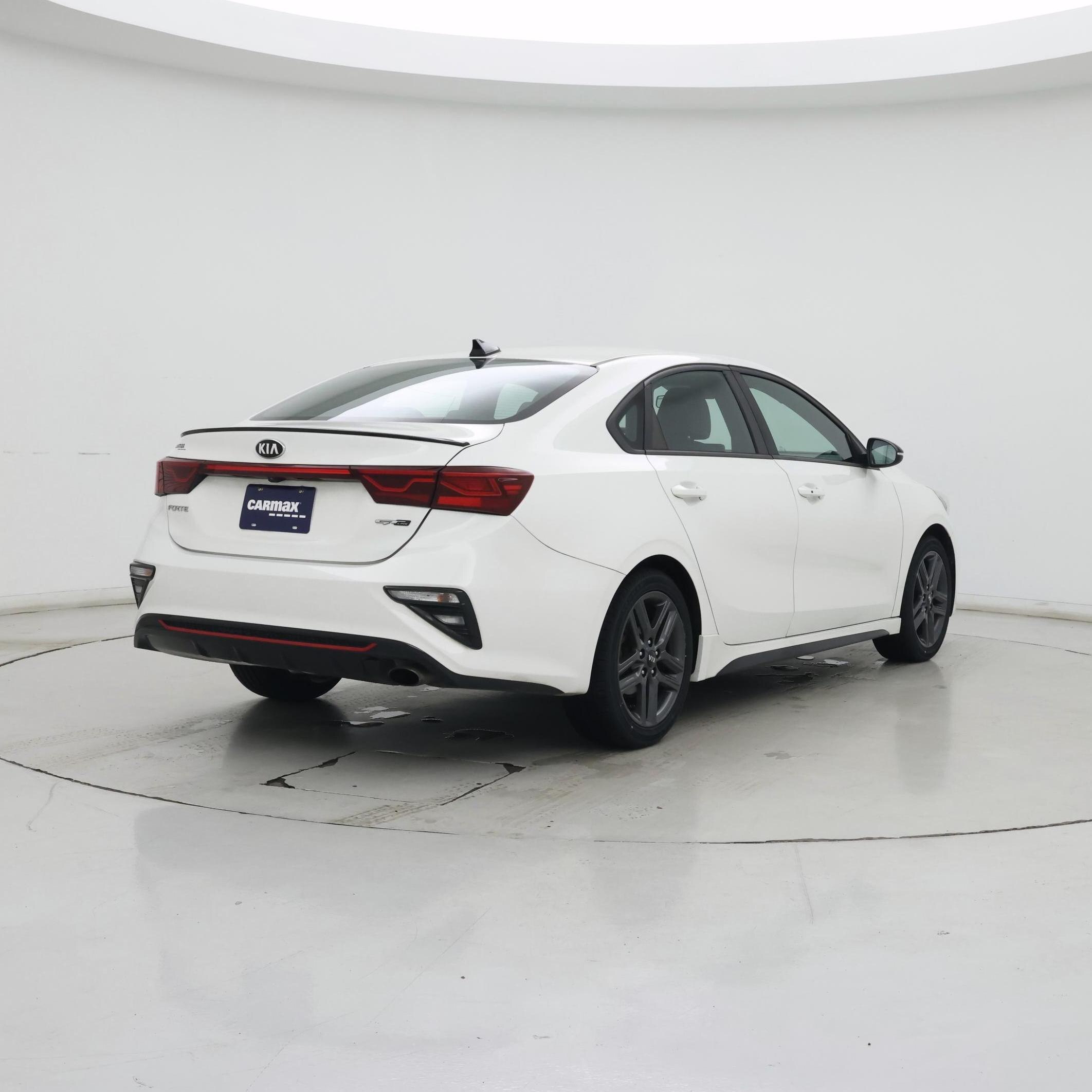 Thumbnail: 2020 Kia Forte - 8