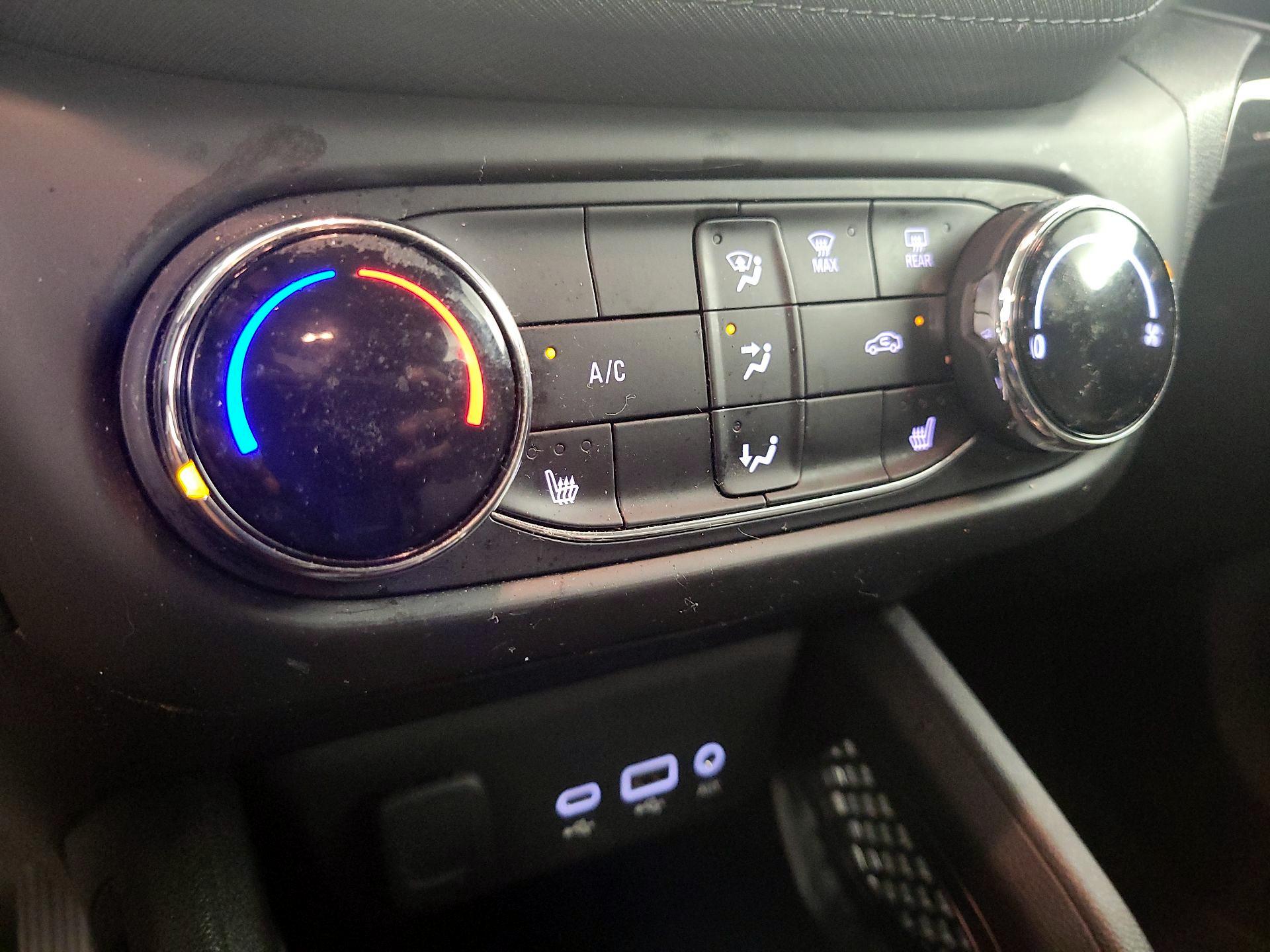 Thumbnail: 2022 Chevrolet TrailBlazer - 16