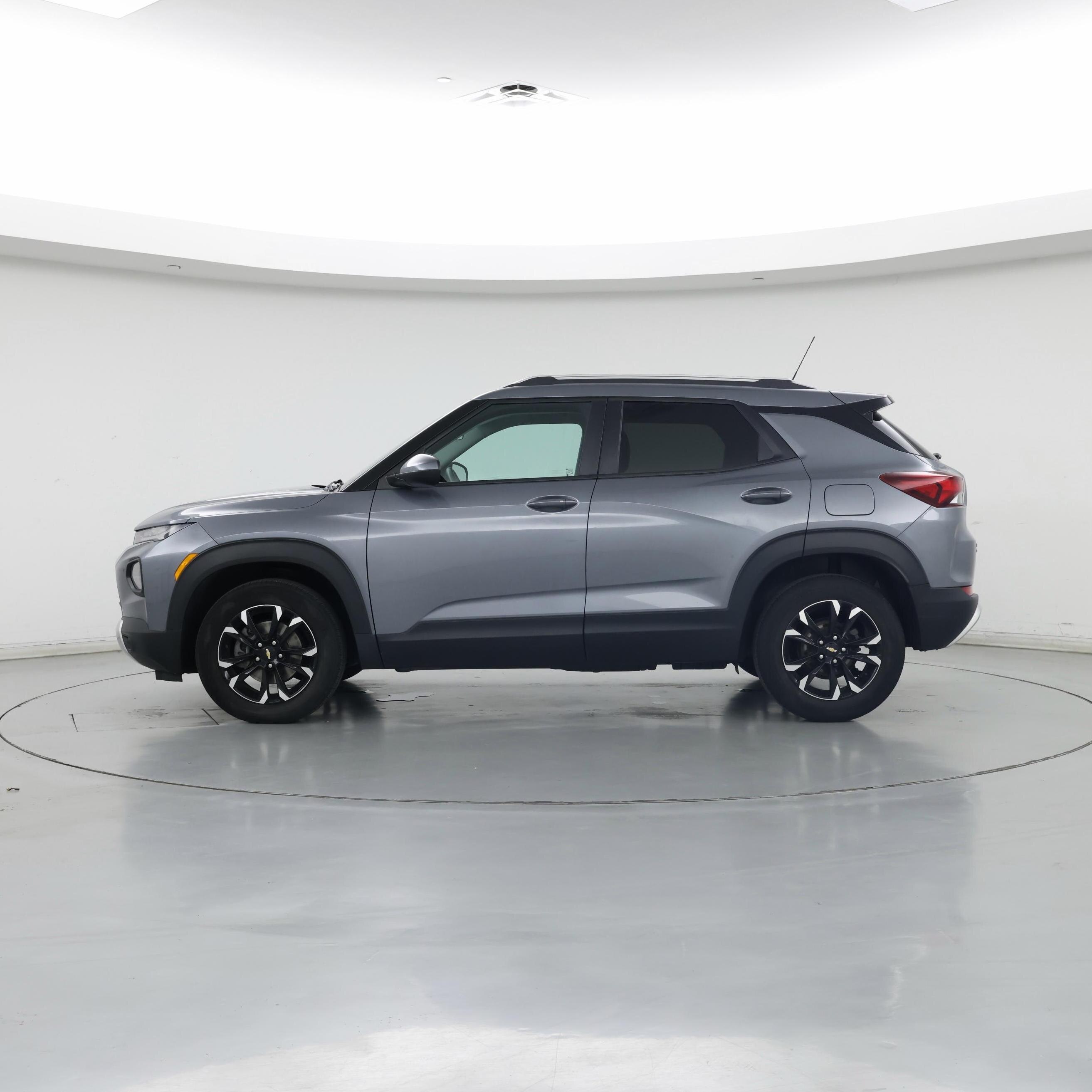 Thumbnail: 2022 Chevrolet TrailBlazer - 3