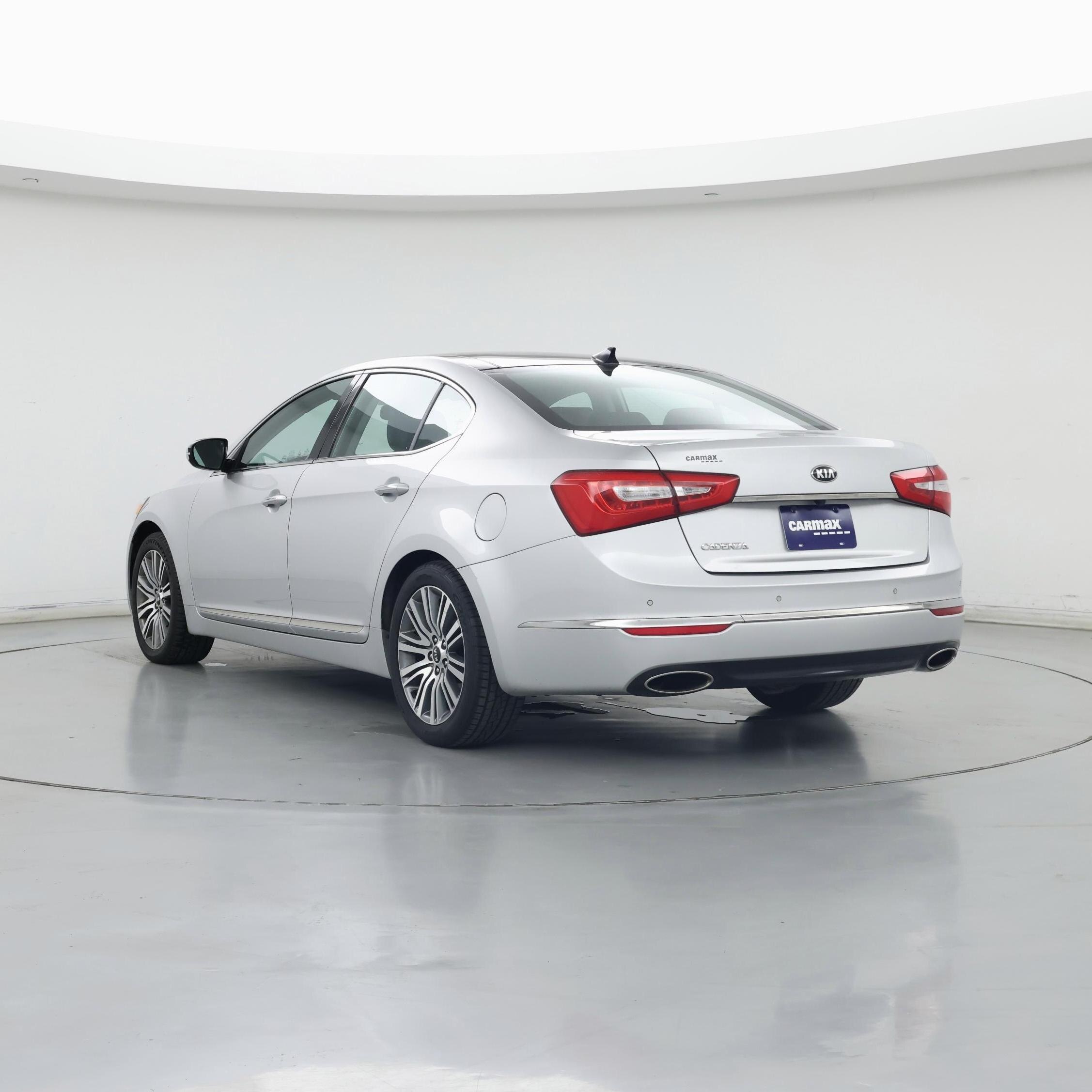 Thumbnail: 2016 Kia Cadenza - 2