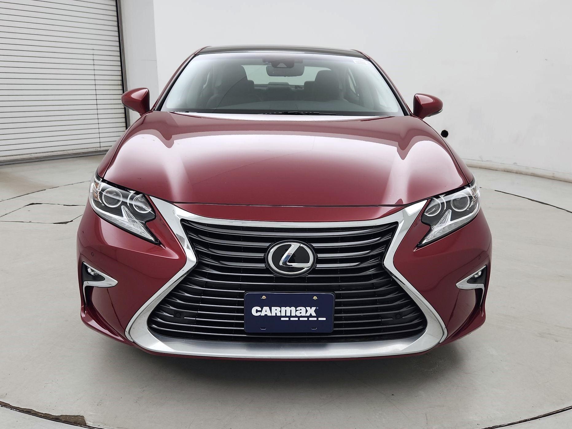 Thumbnail: 2018 Lexus ES - 2