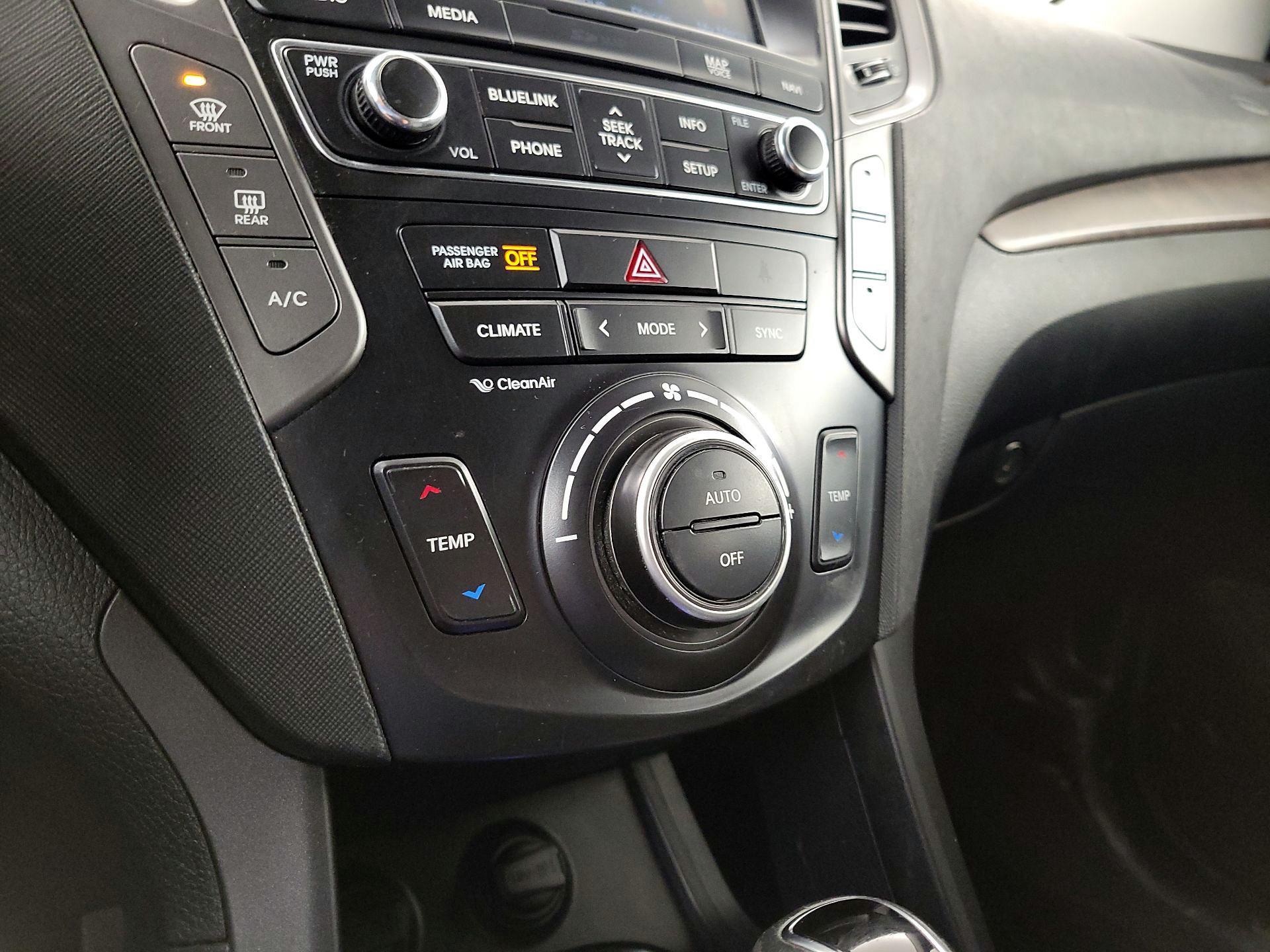 Thumbnail: 2018 Hyundai Santa Fe - 17