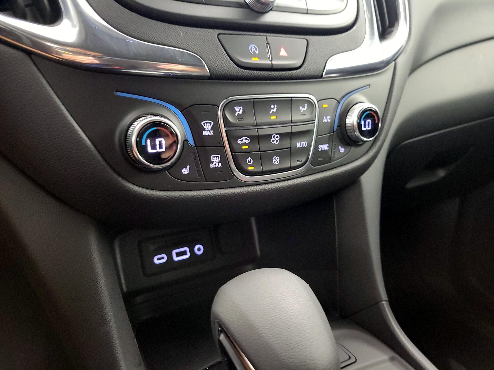Thumbnail: 2022 Chevrolet Equinox - 16