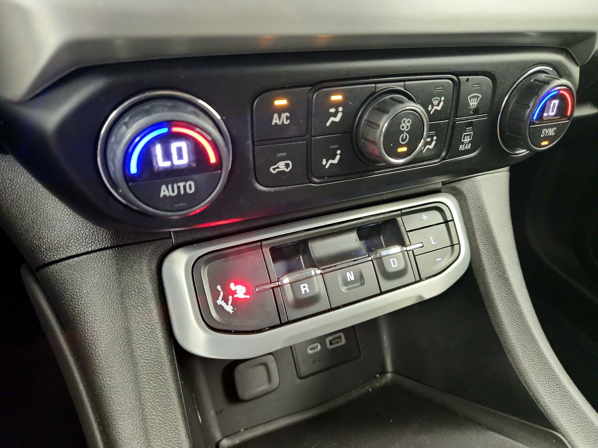Thumbnail: 2020 GMC Acadia - 16