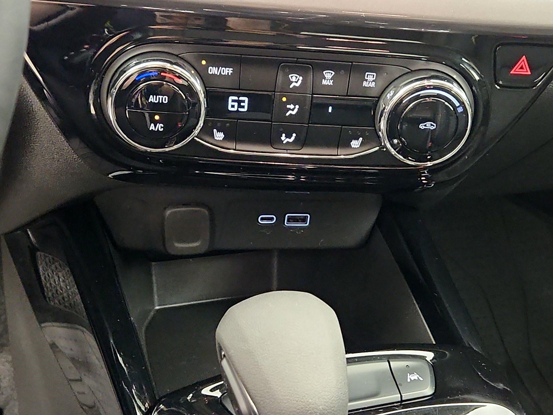 Thumbnail: 2024 Chevrolet Trax - 16