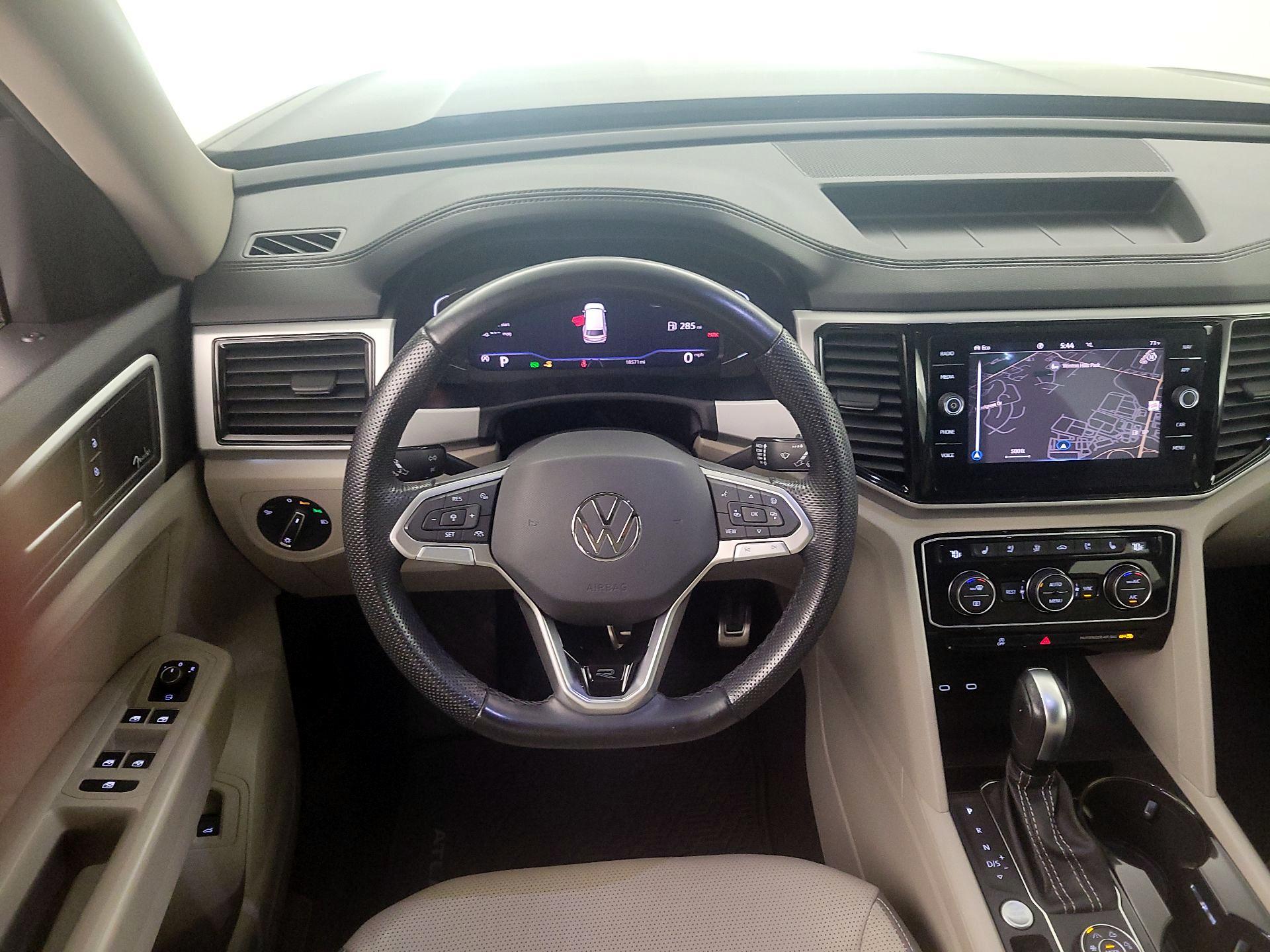 Thumbnail: 2023 Volkswagen Atlas - 10
