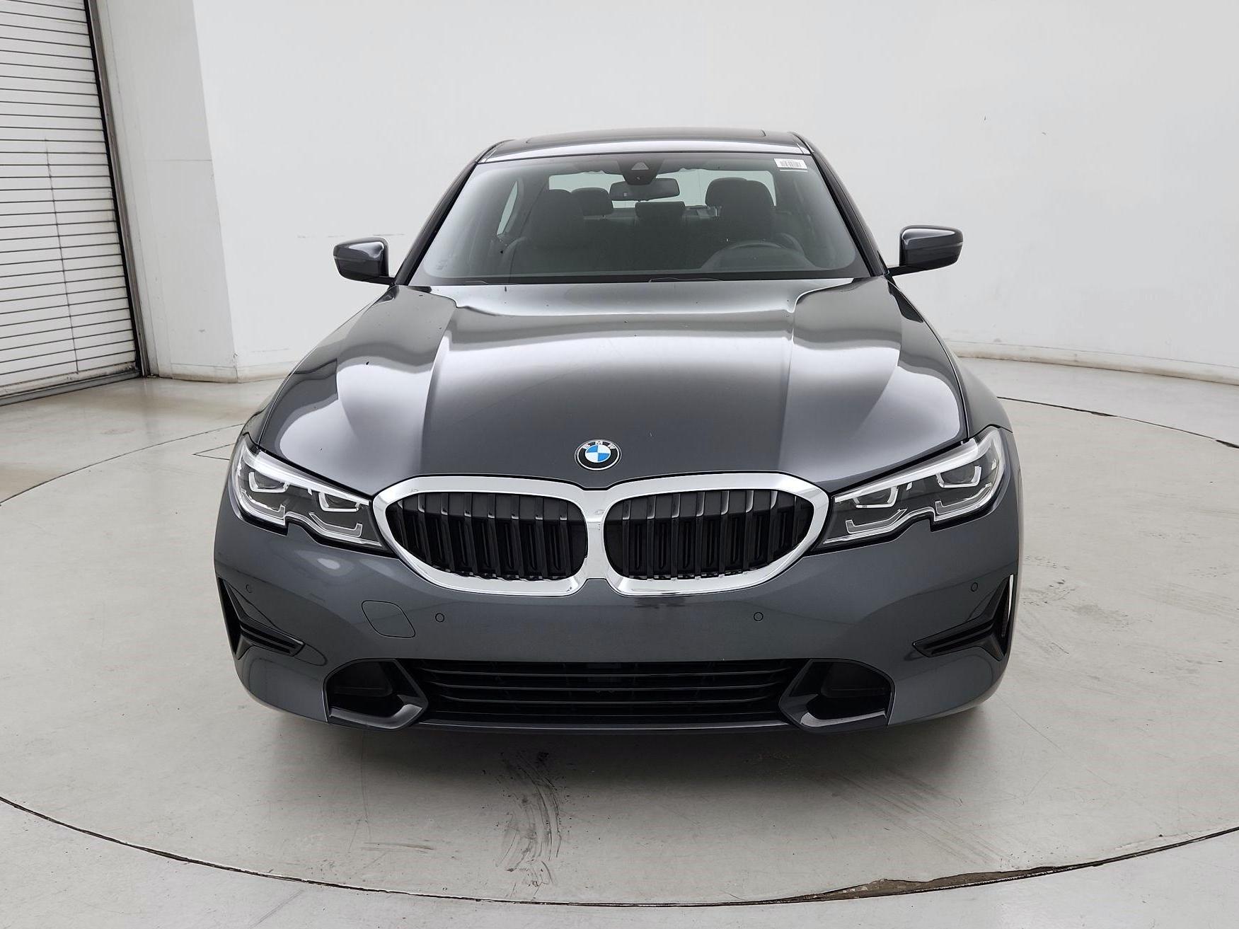 Thumbnail: 2019 BMW 3 Series - 2