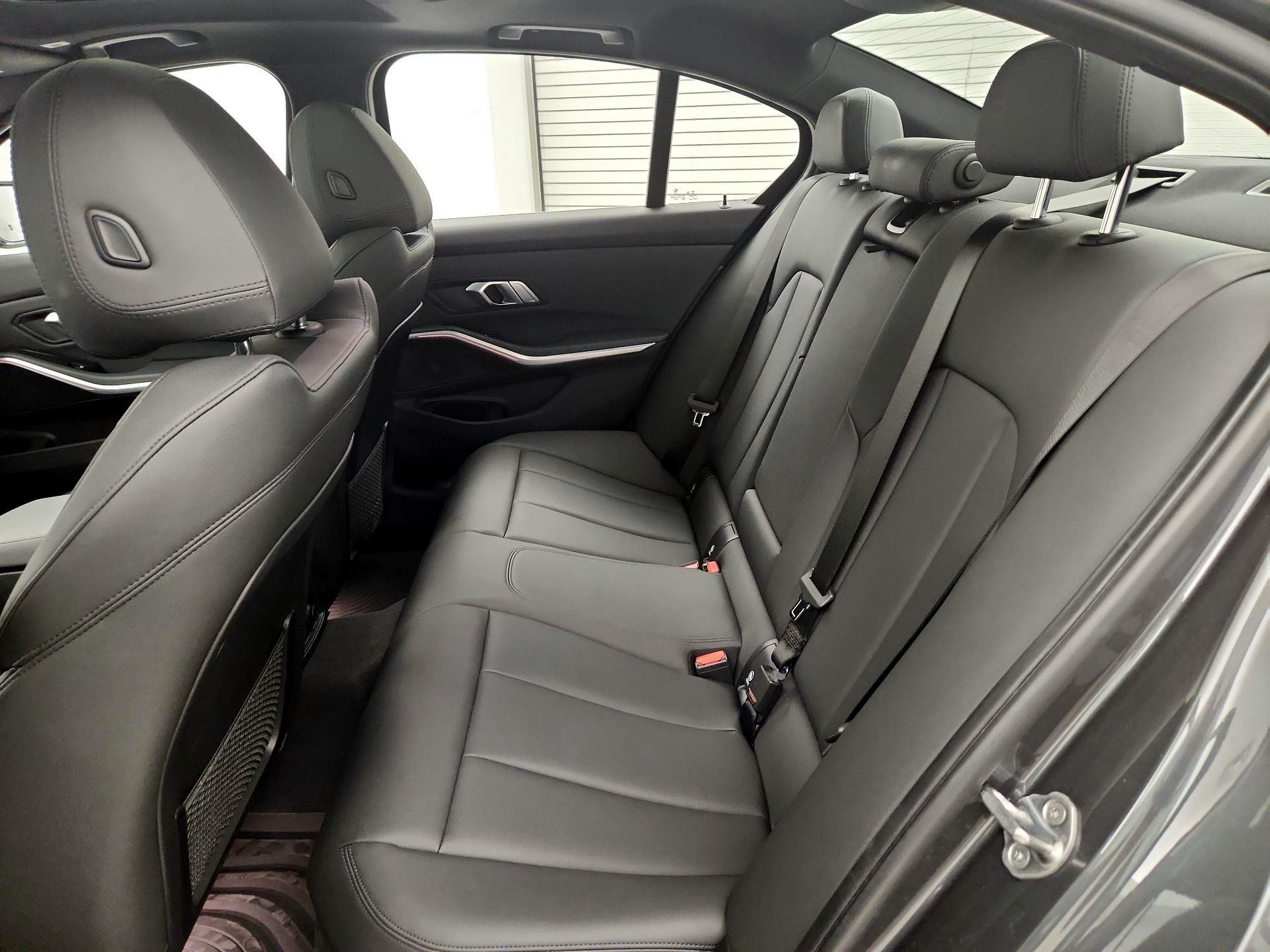 Thumbnail: 2019 BMW 3 Series - 19
