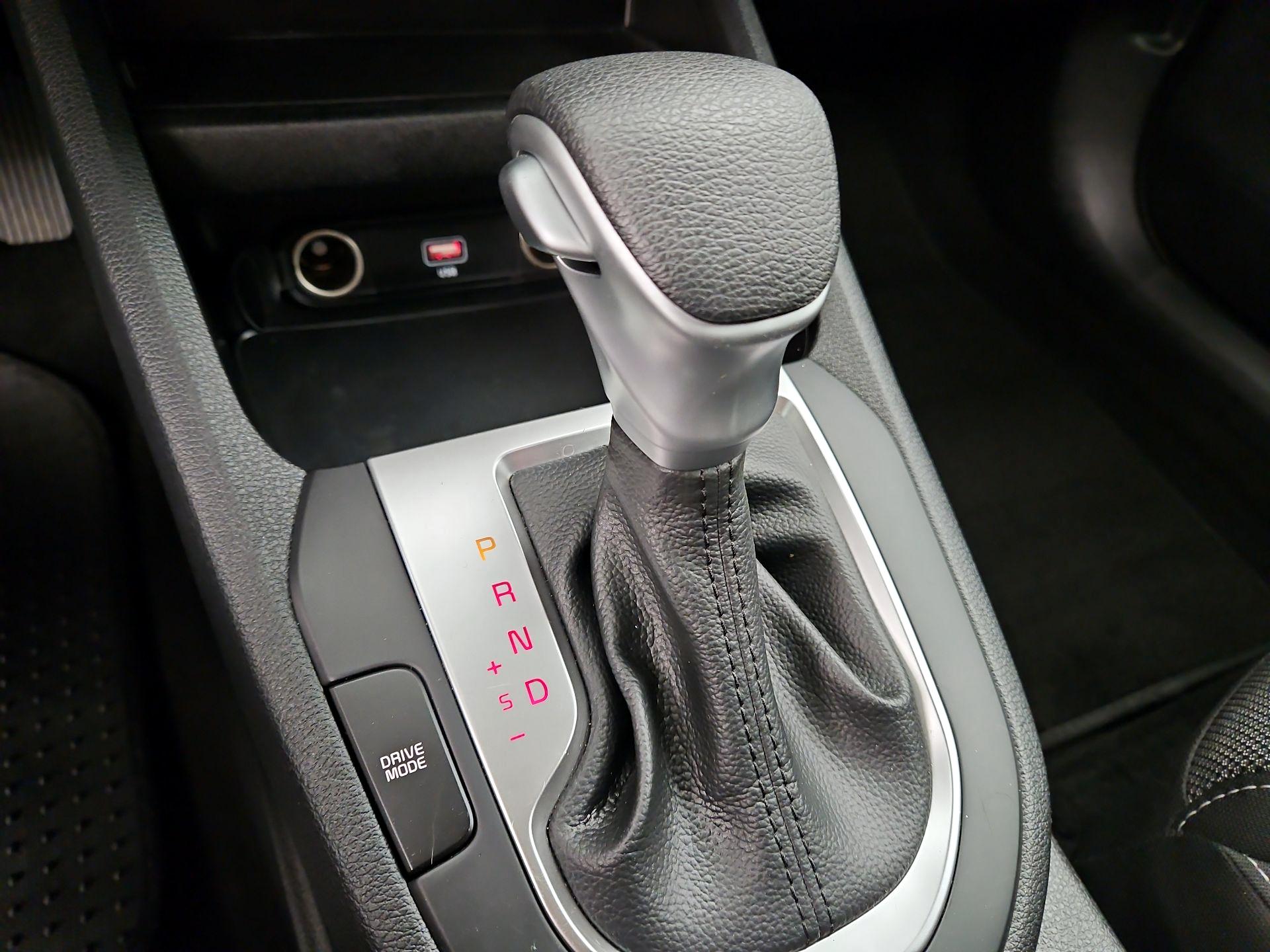 Thumbnail: 2023 Kia Forte - 17