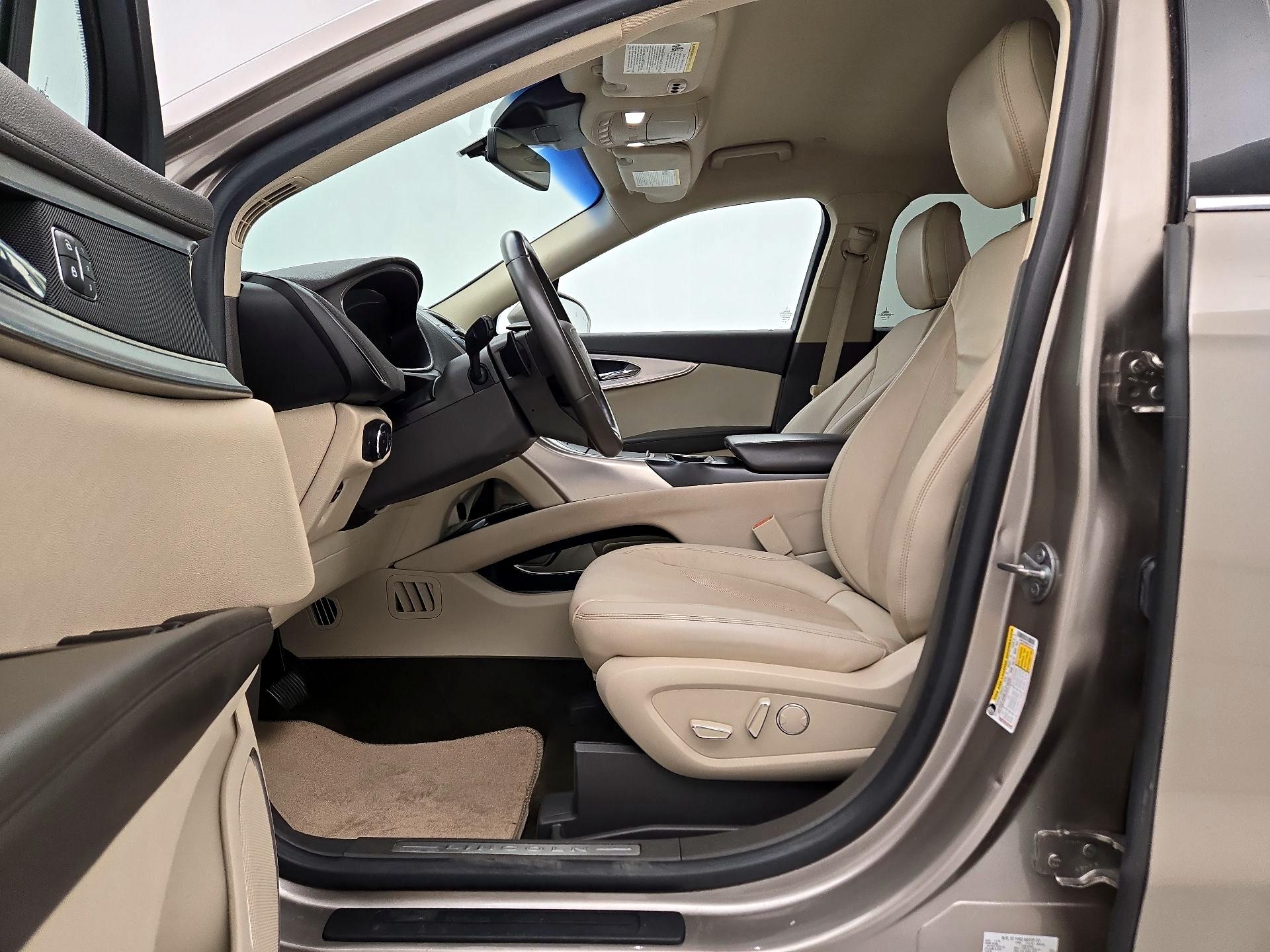 Thumbnail: 2020 Lincoln Nautilus - 11