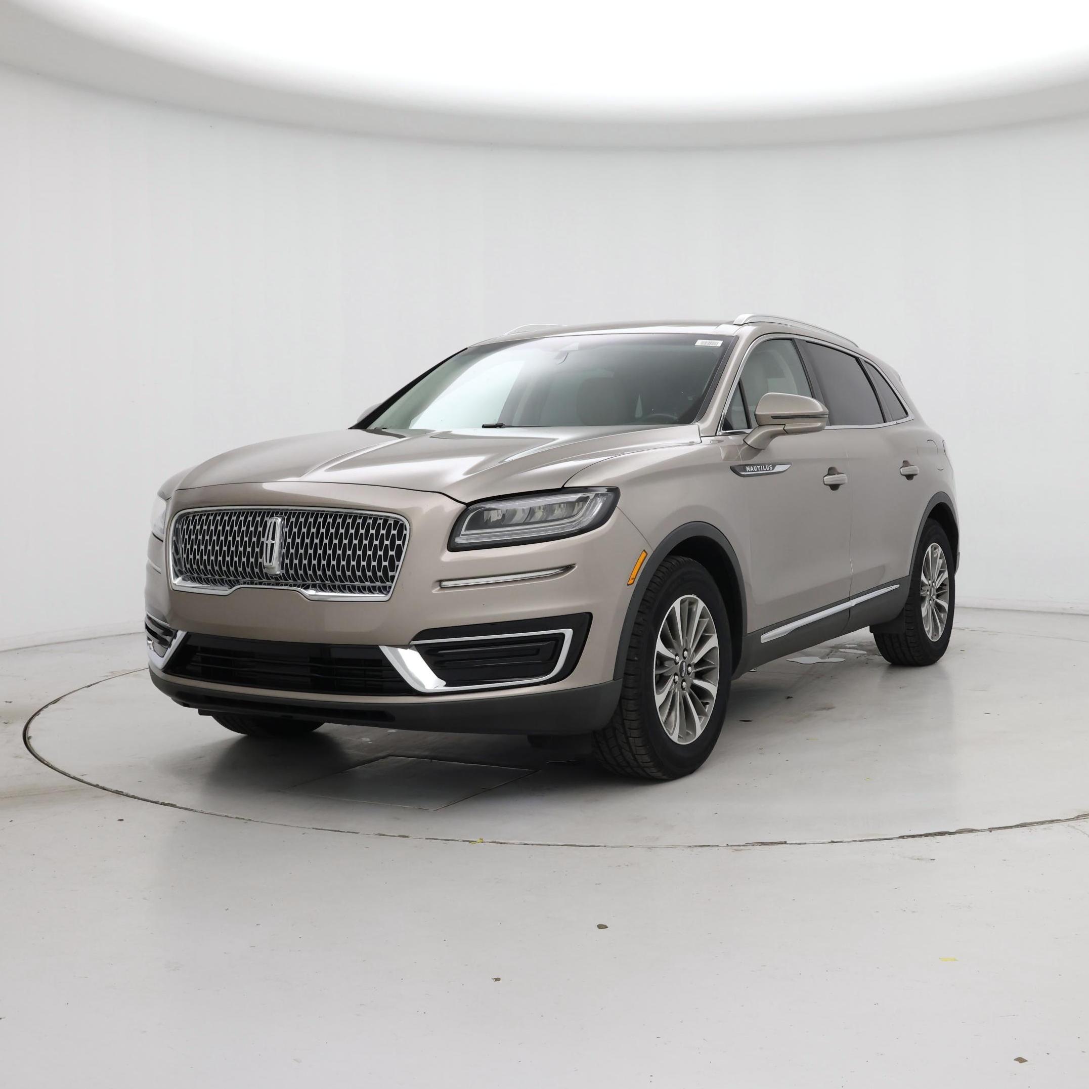 Thumbnail: 2020 Lincoln Nautilus - 4