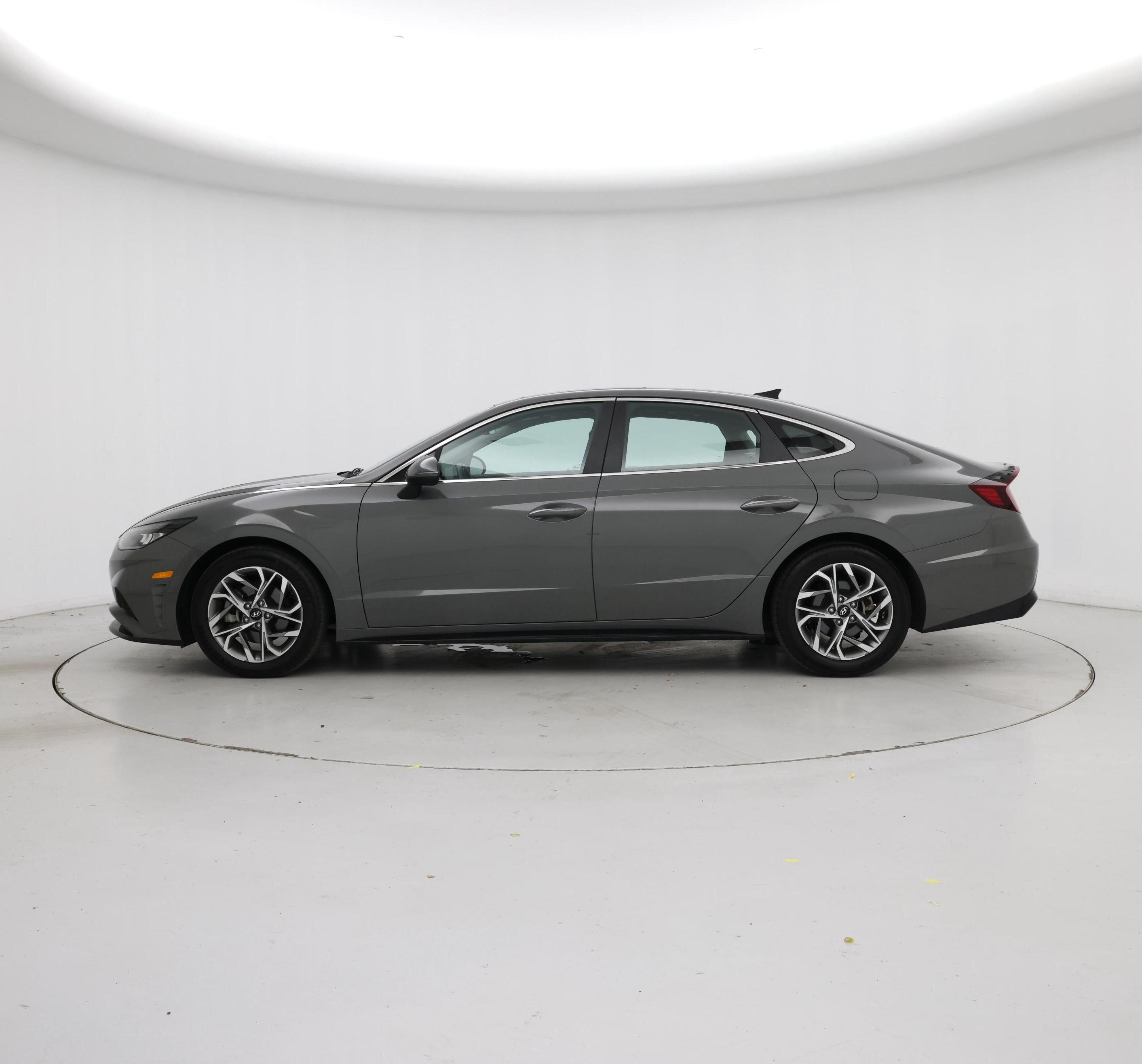Thumbnail: 2022 Hyundai Sonata - 3