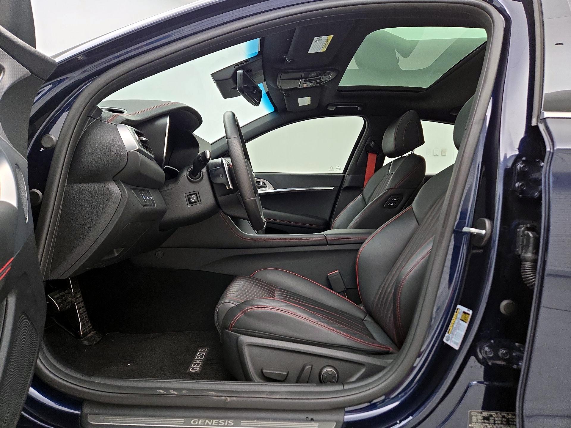 Thumbnail: 2023 Genesis G70 - 11
