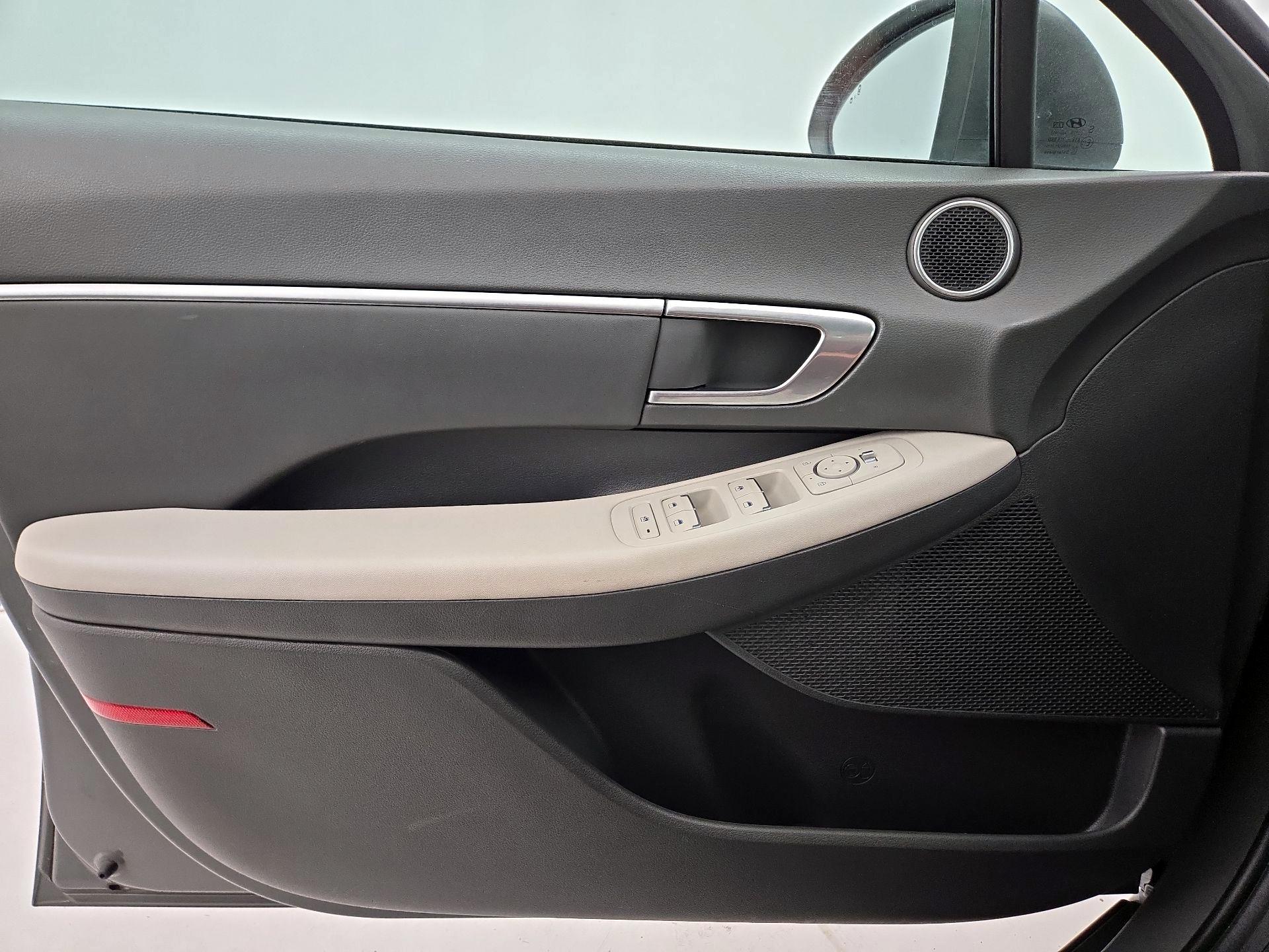 Thumbnail: 2022 Hyundai Sonata - 12