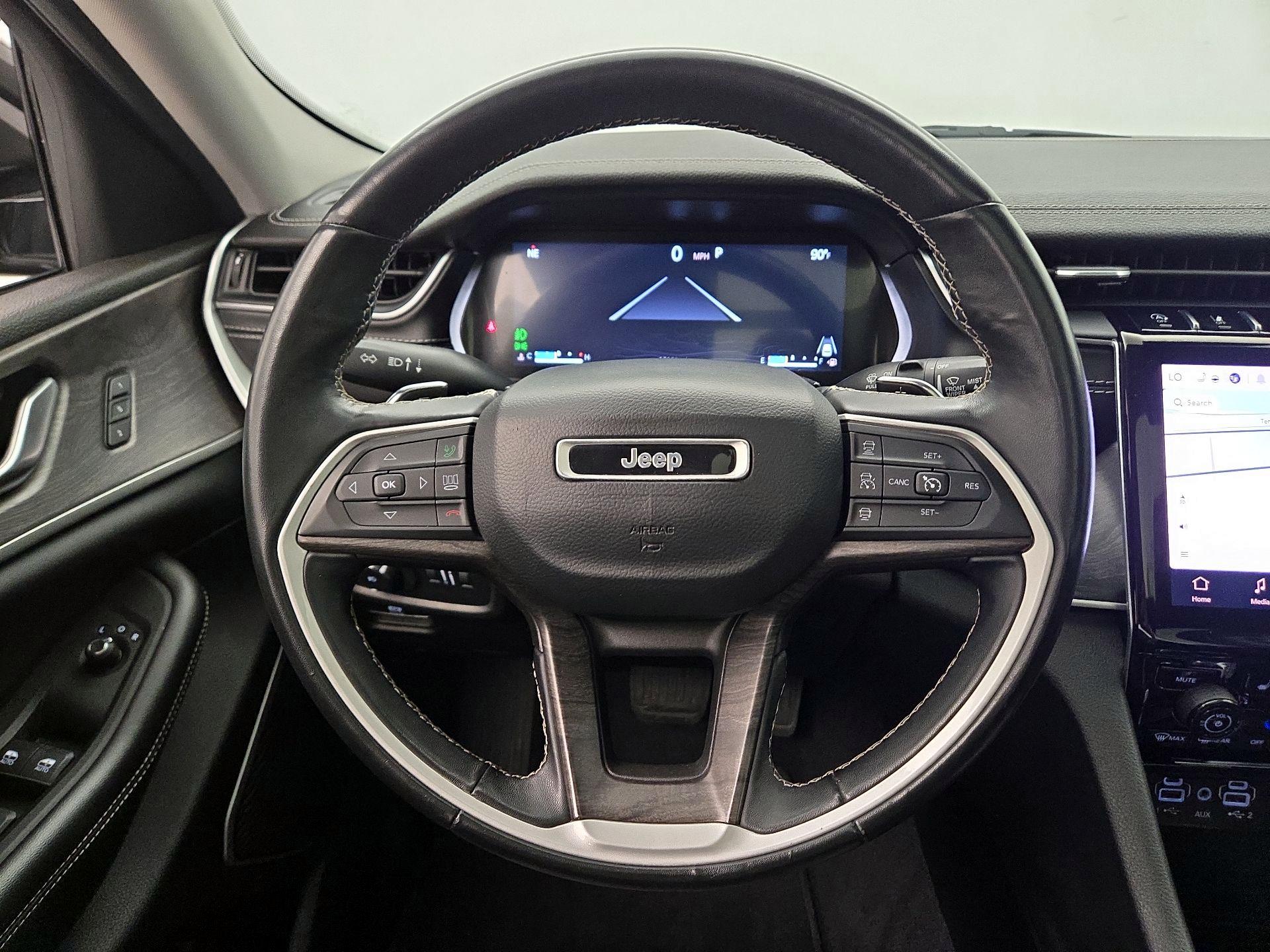 Thumbnail: 2022 Jeep Grand Cherokee - 10