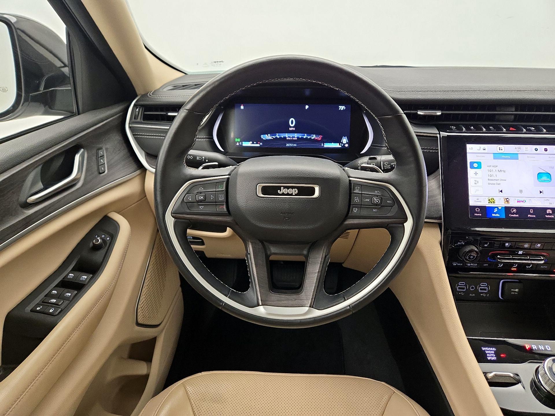 Thumbnail: 2022 Jeep Grand Cherokee - 10