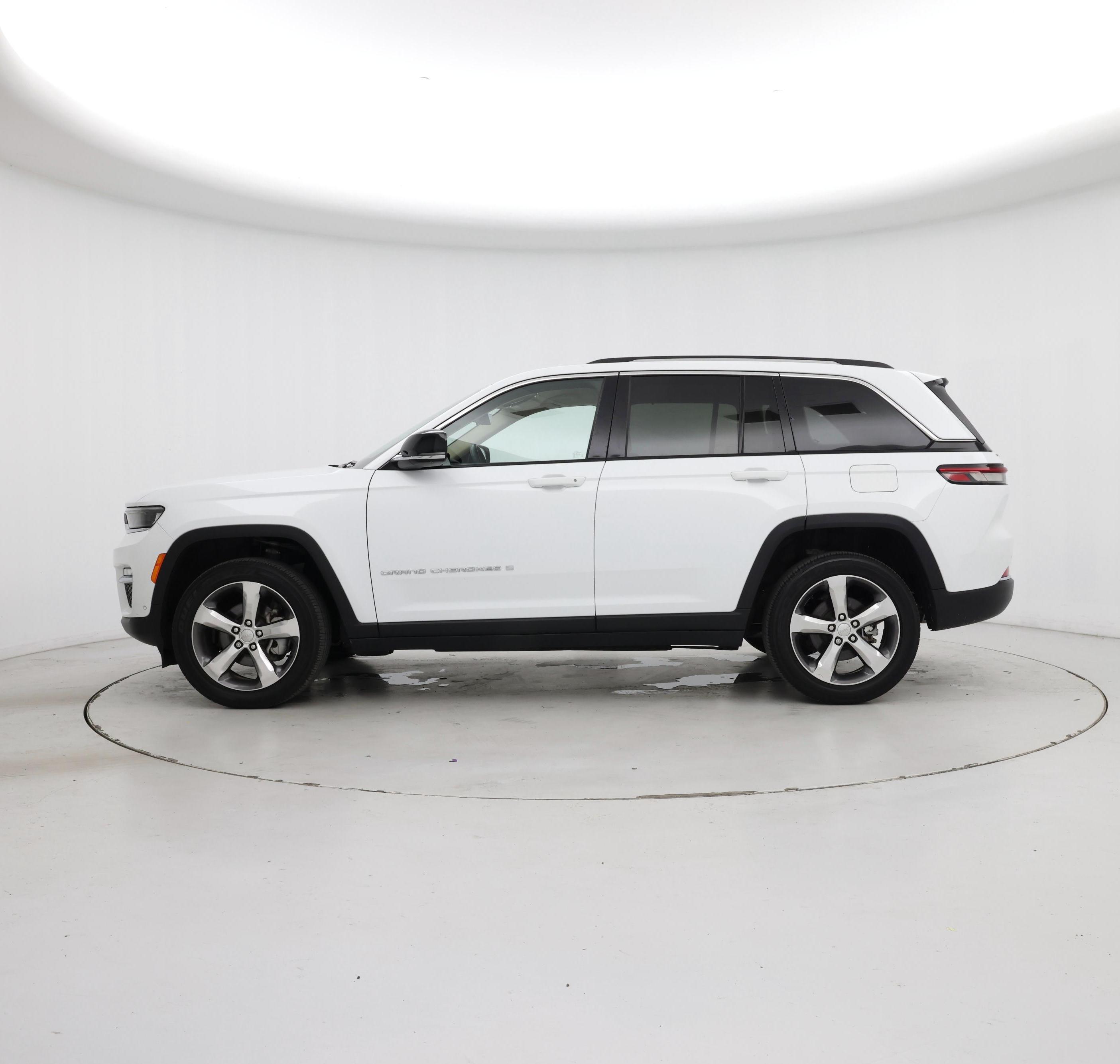 Thumbnail: 2022 Jeep Grand Cherokee - 3