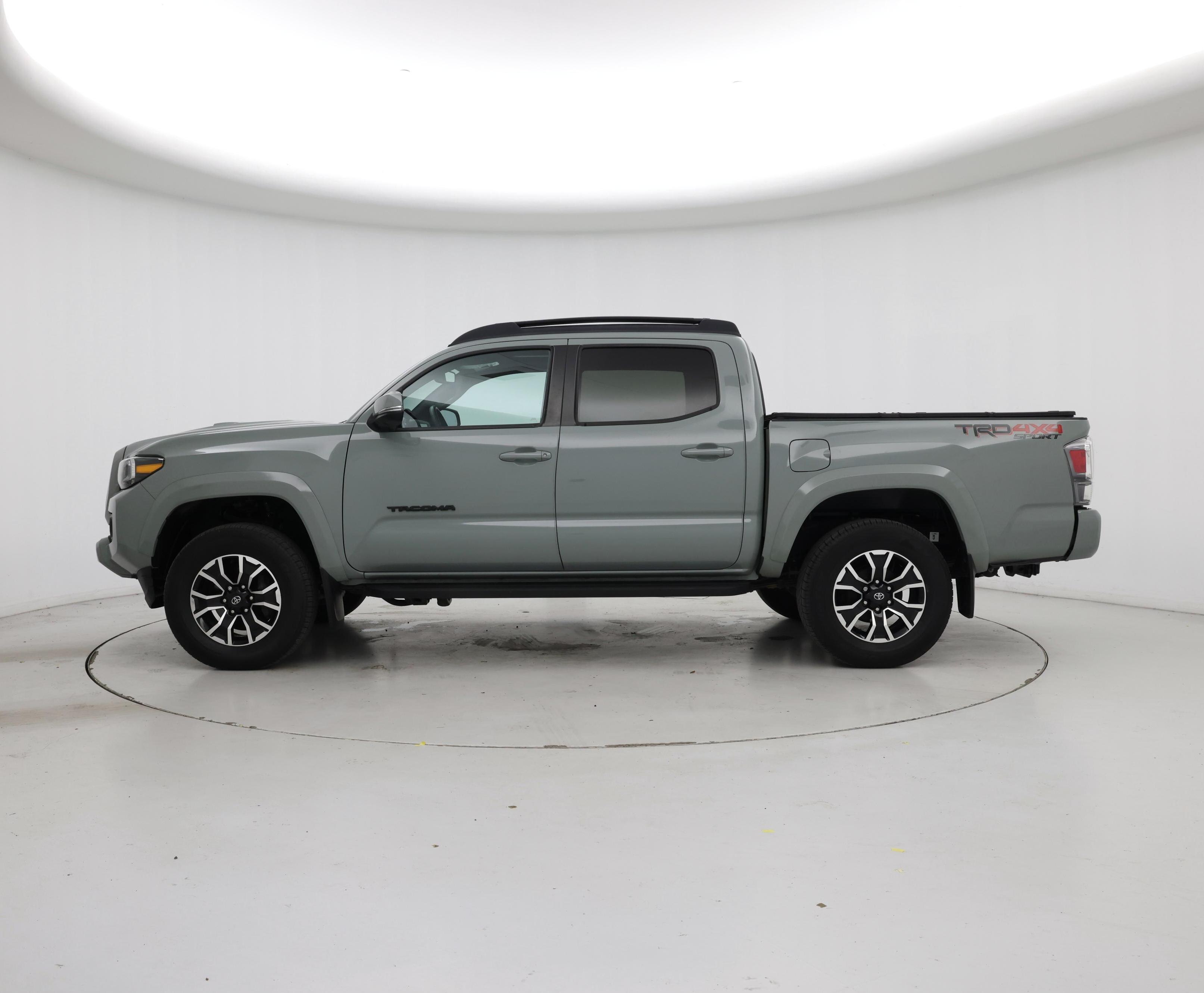 Thumbnail: 2022 Toyota Tacoma - 3