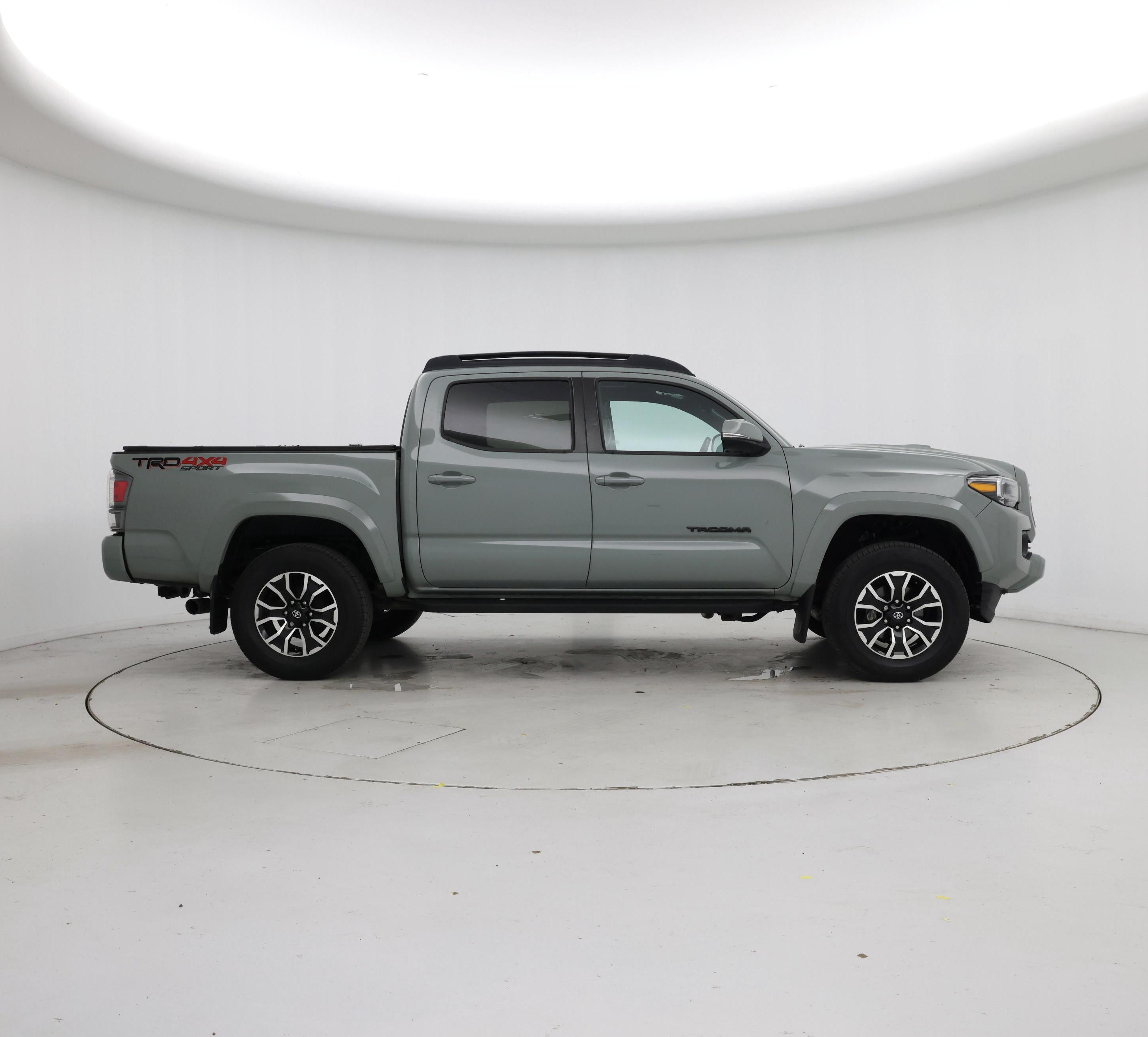 Thumbnail: 2022 Toyota Tacoma - 7
