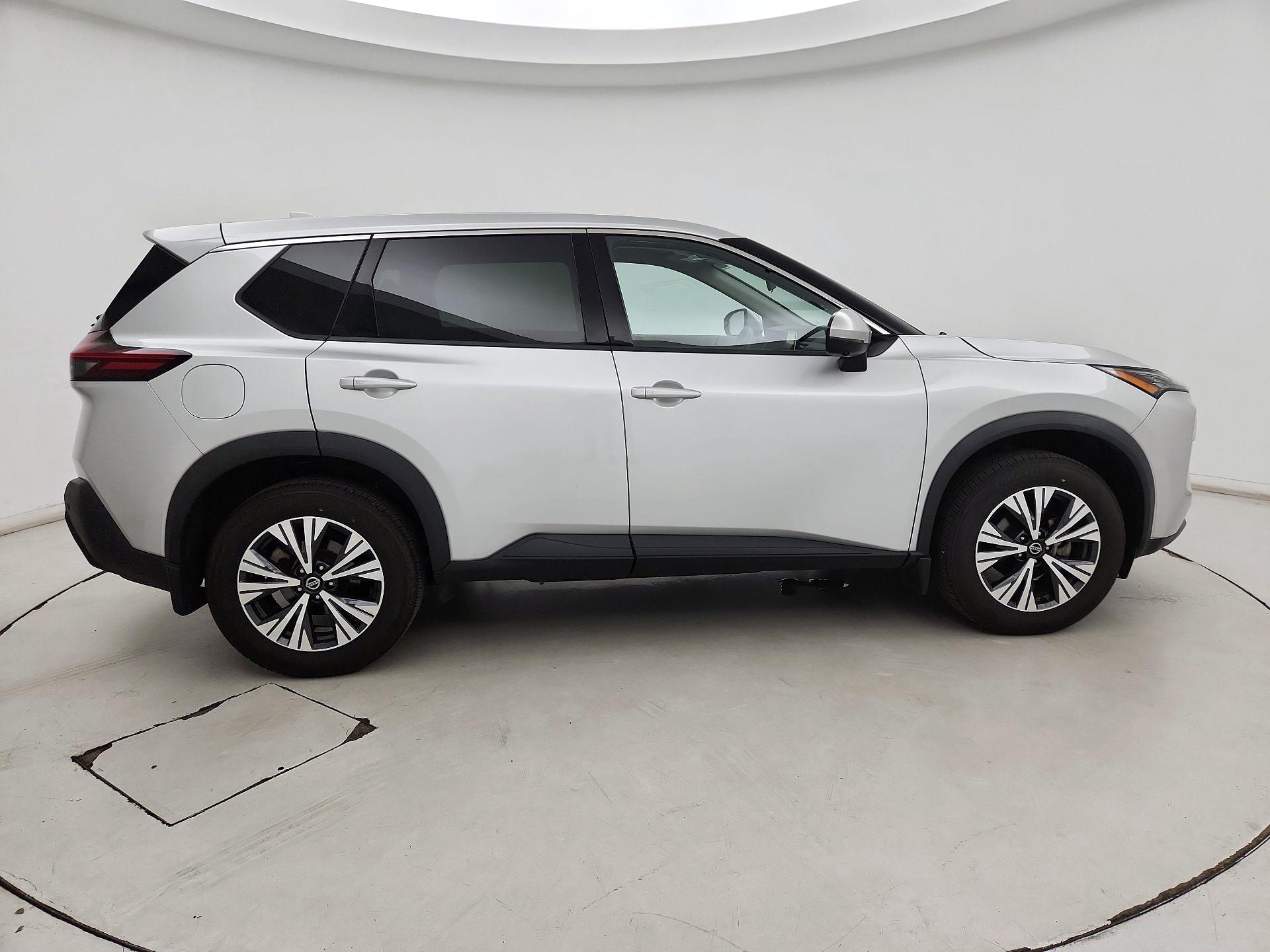 Thumbnail: 2021 Nissan Rogue - 4