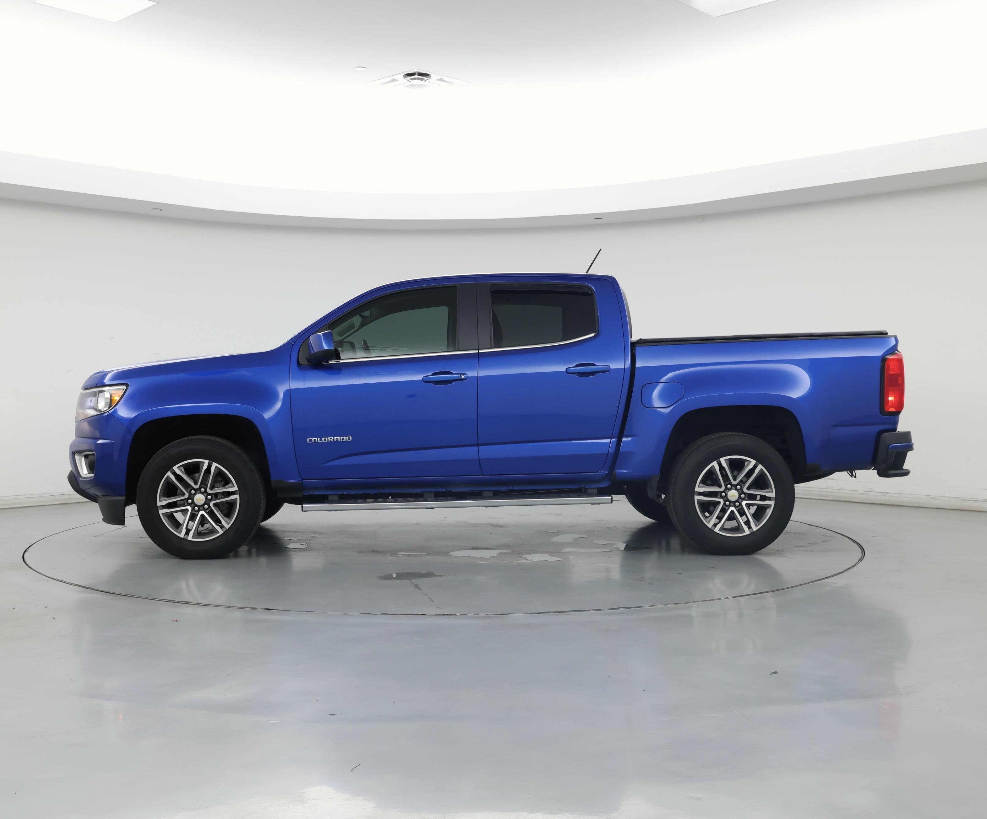 Thumbnail: 2020 Chevrolet Colorado - 3