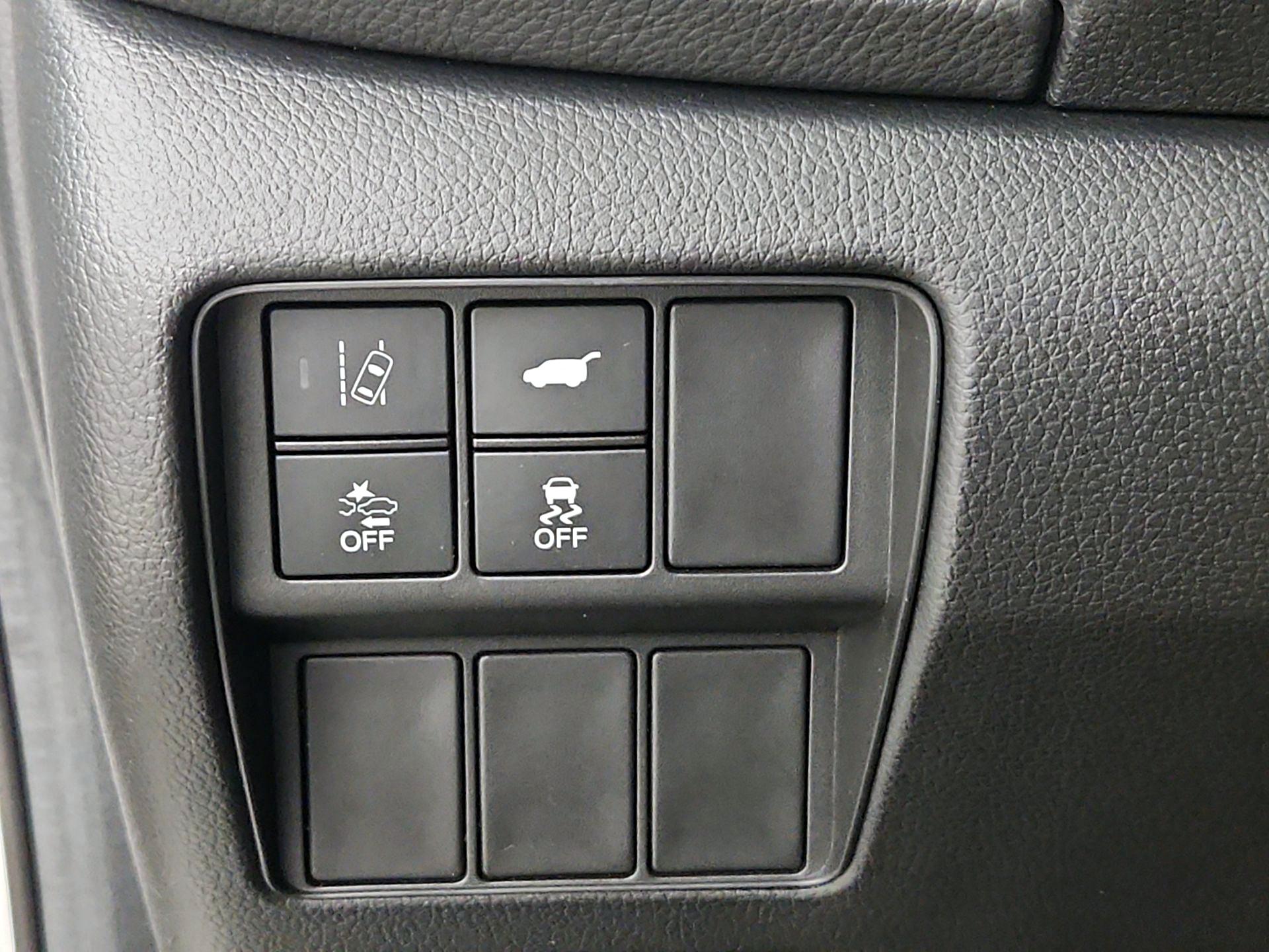 Thumbnail: 2018 Honda CR-V - 13