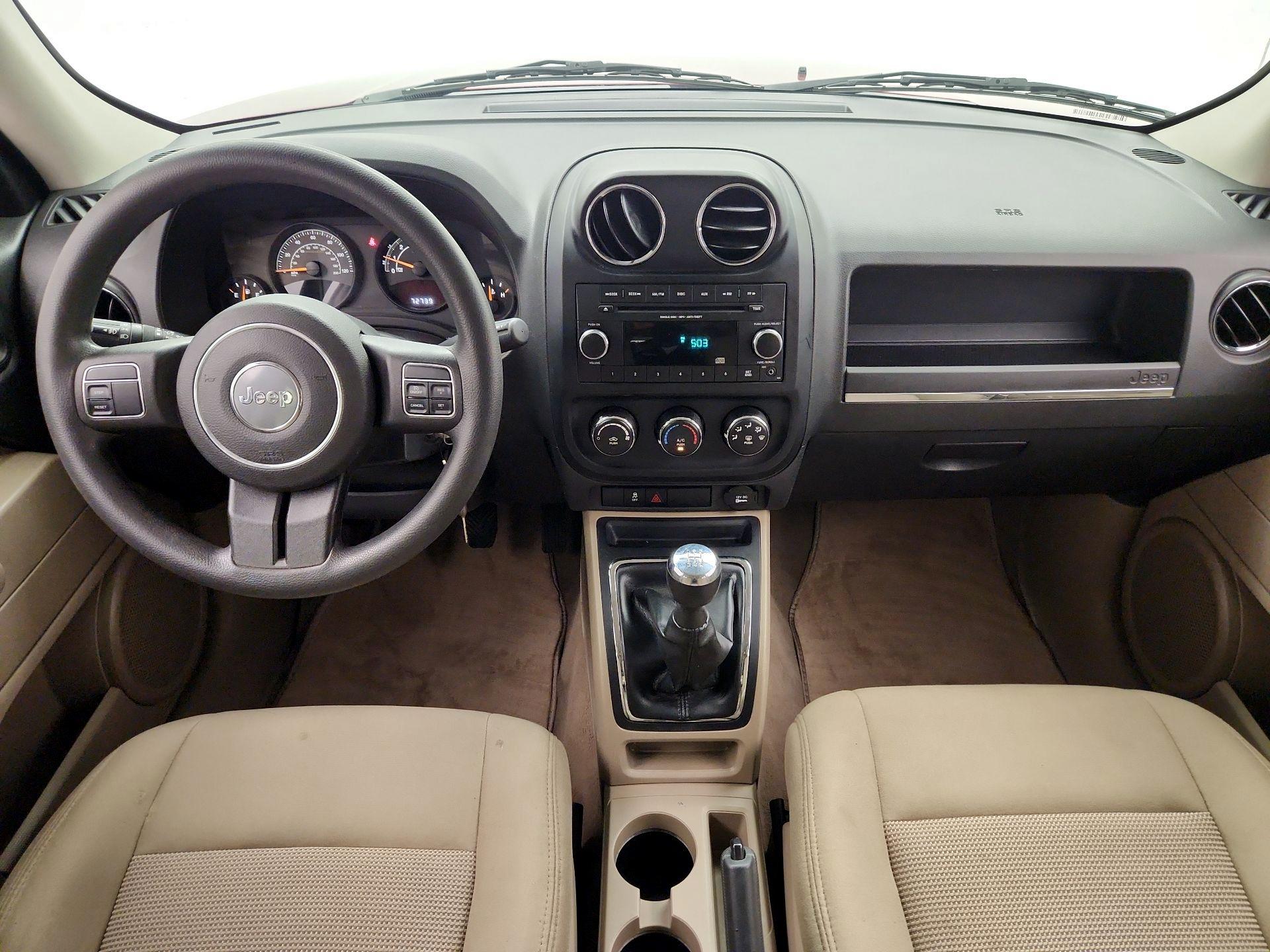 Thumbnail: 2014 Jeep Patriot - 9