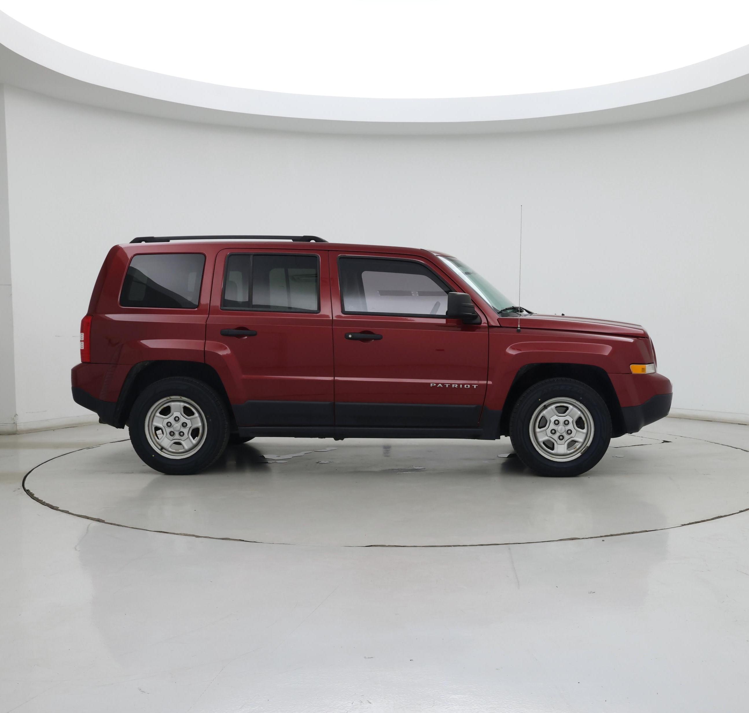 Thumbnail: 2014 Jeep Patriot - 7