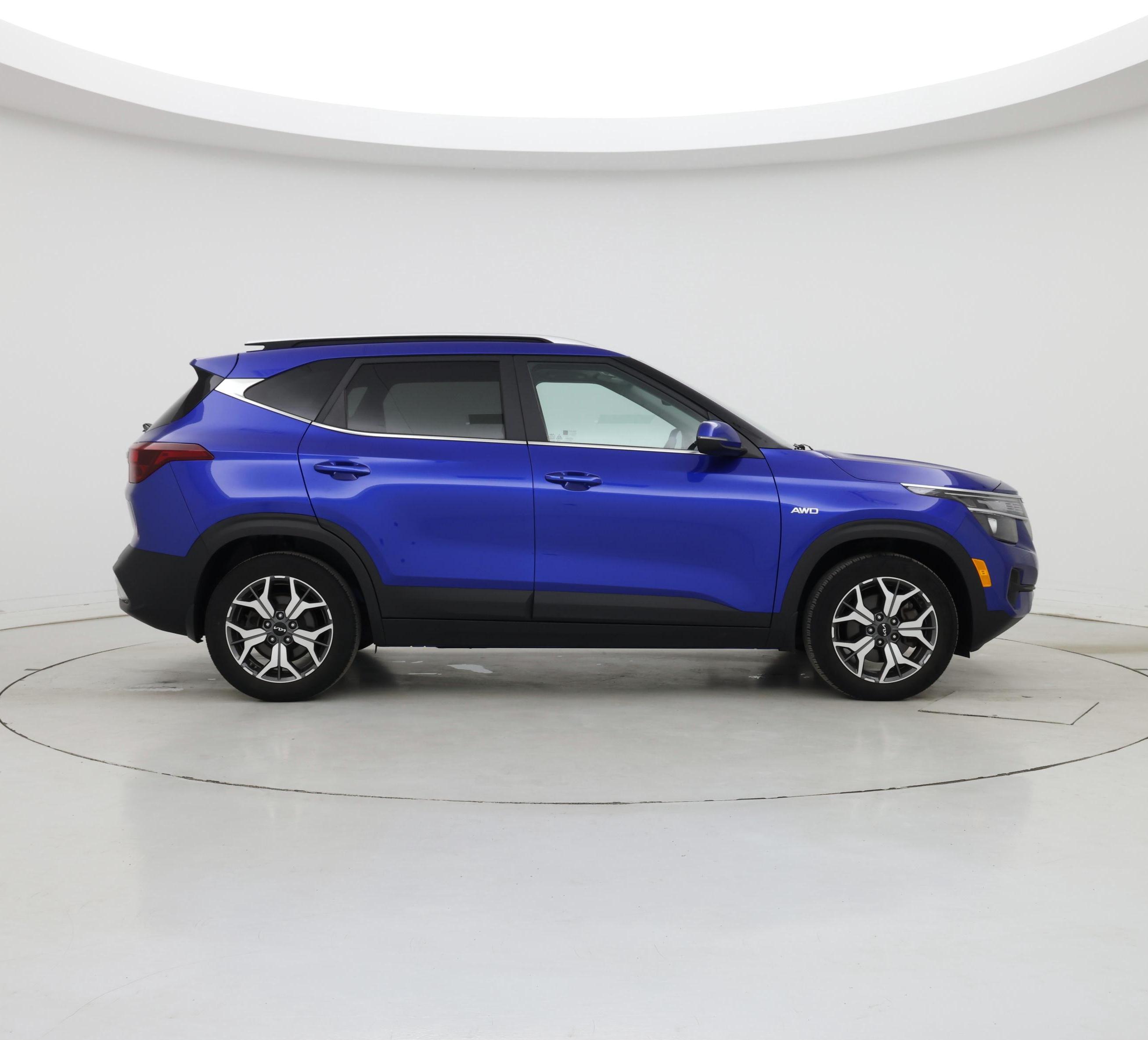 Thumbnail: 2023 Kia Seltos - 7