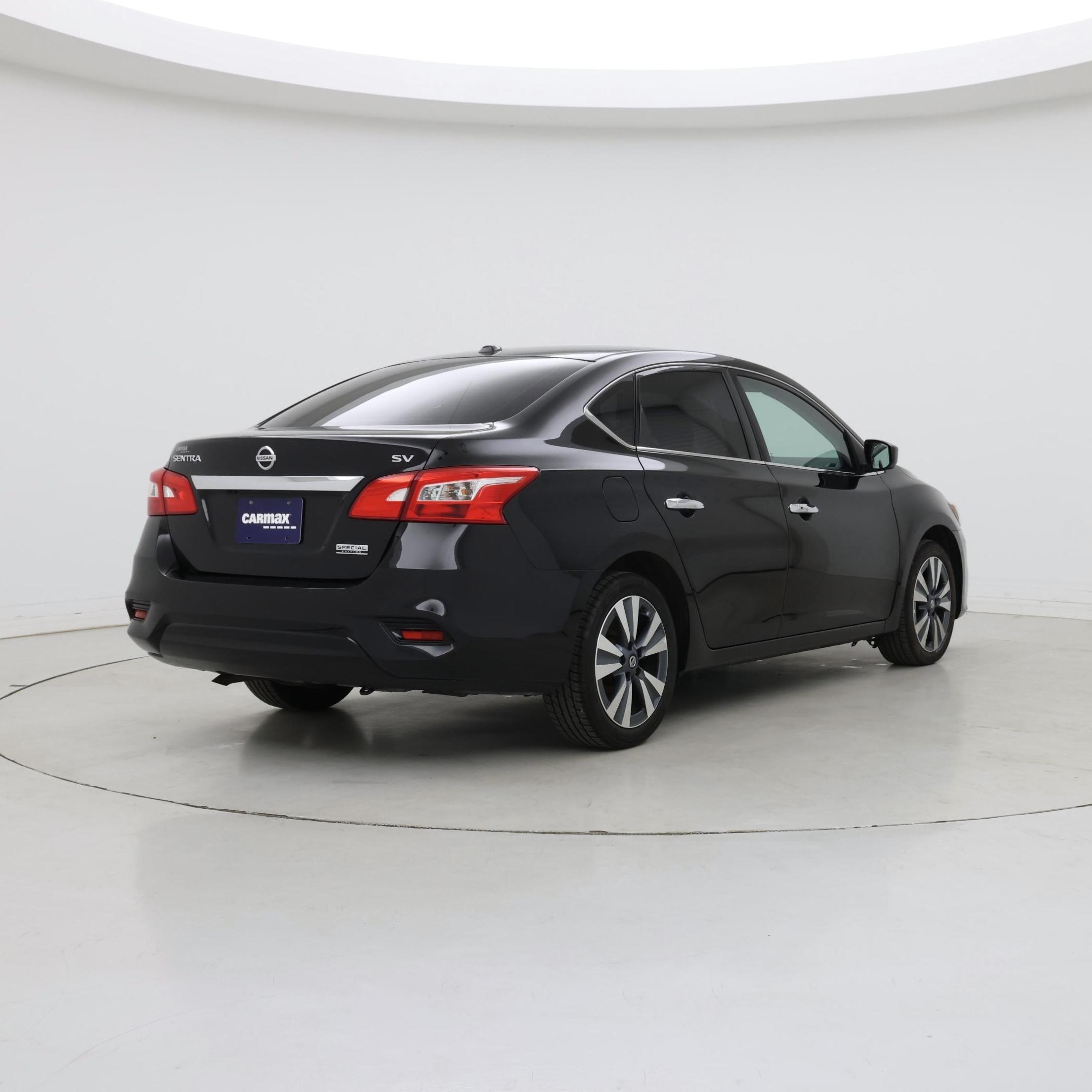 Thumbnail: 2019 Nissan Sentra - 8