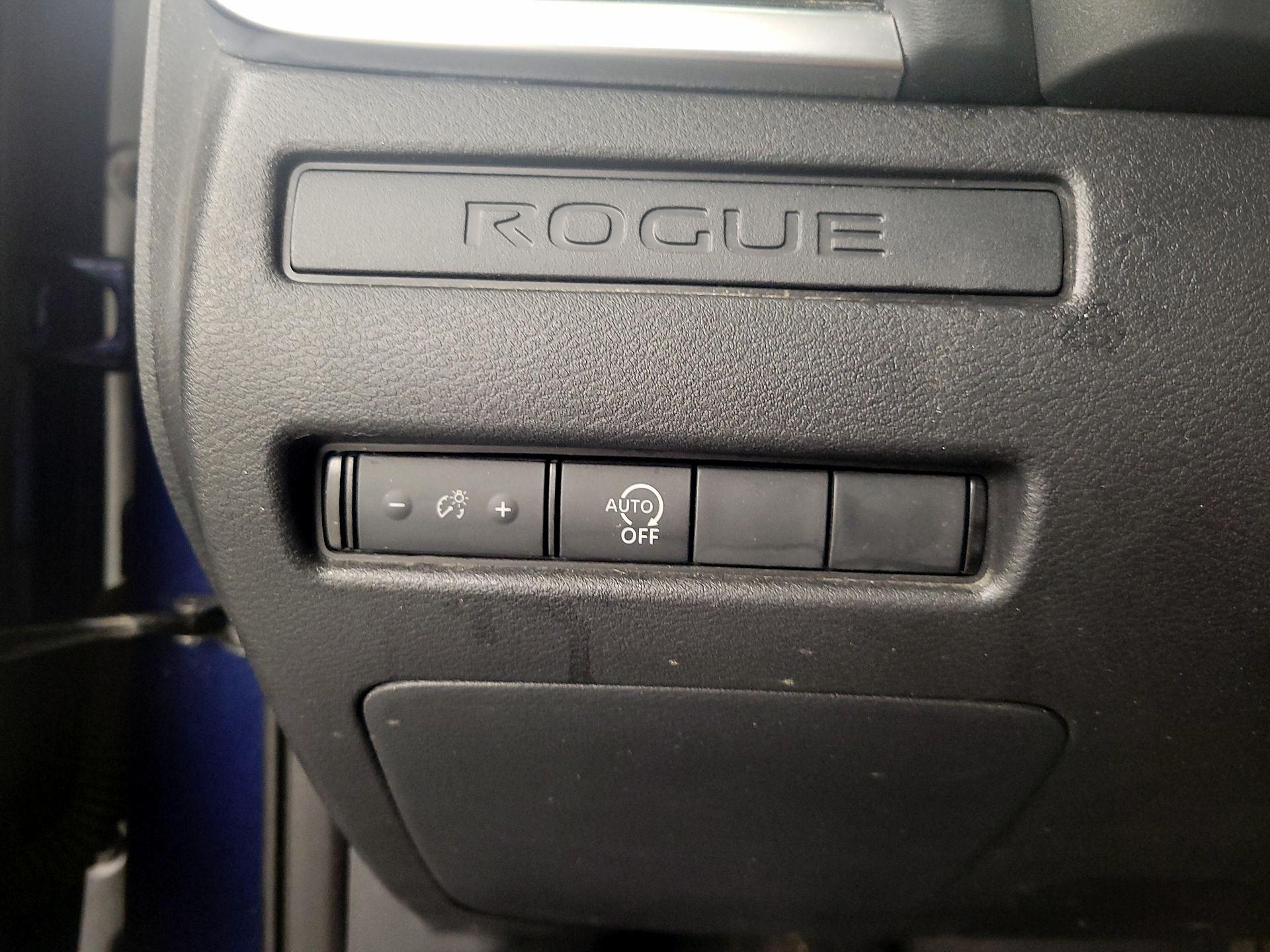 Thumbnail: 2023 Nissan Rogue - 13