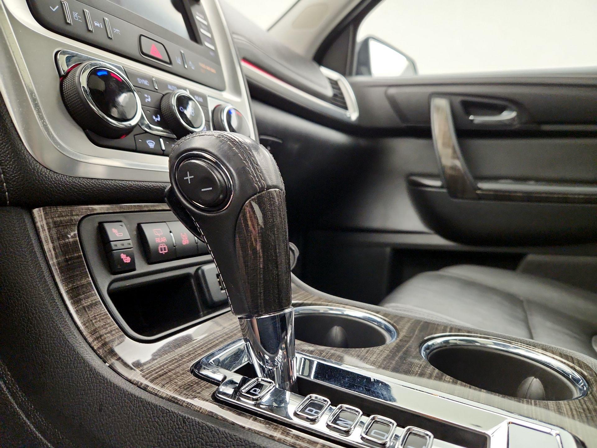 Thumbnail: 2016 GMC Acadia - 17