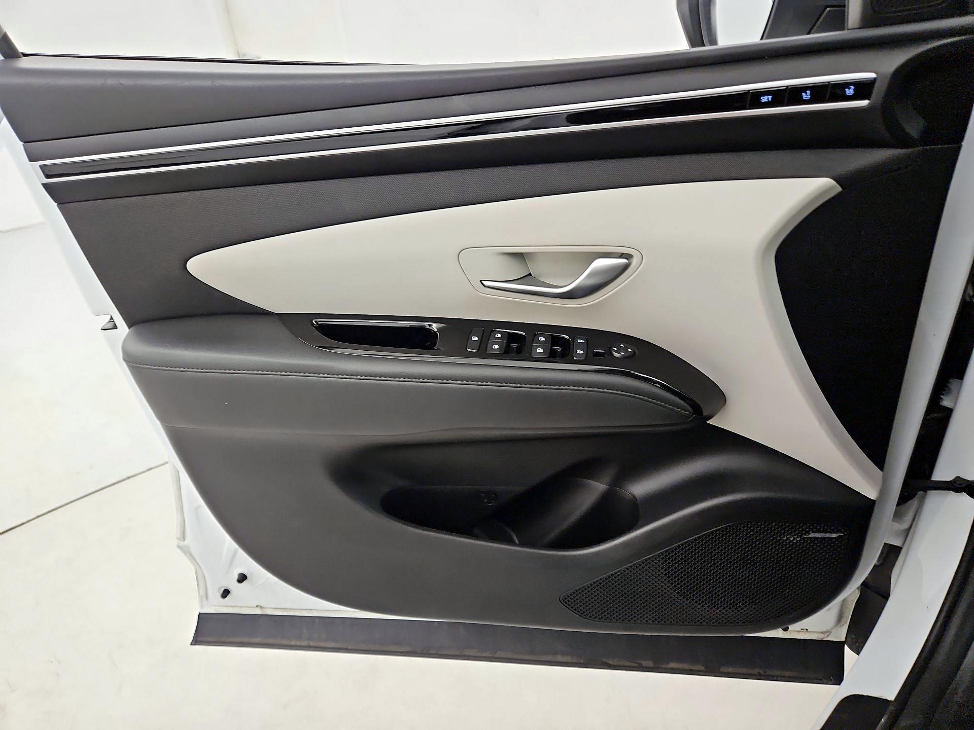 Thumbnail: 2022 Hyundai Tucson - 12